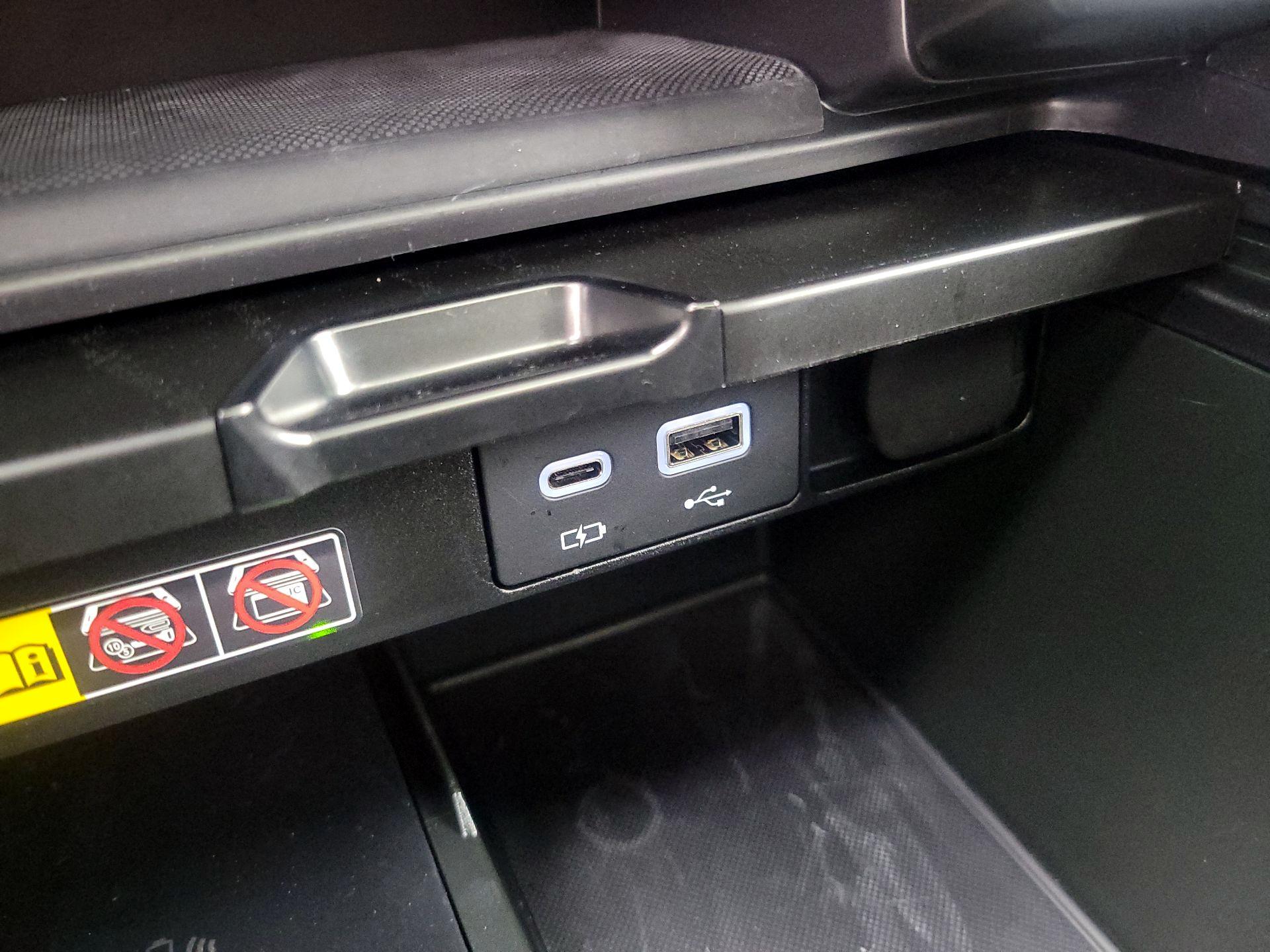 Thumbnail: 2024 Lexus RX - 18