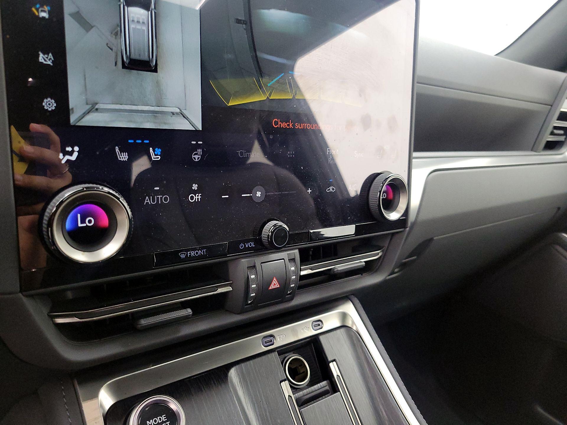 Thumbnail: 2025 Lexus GX - 16