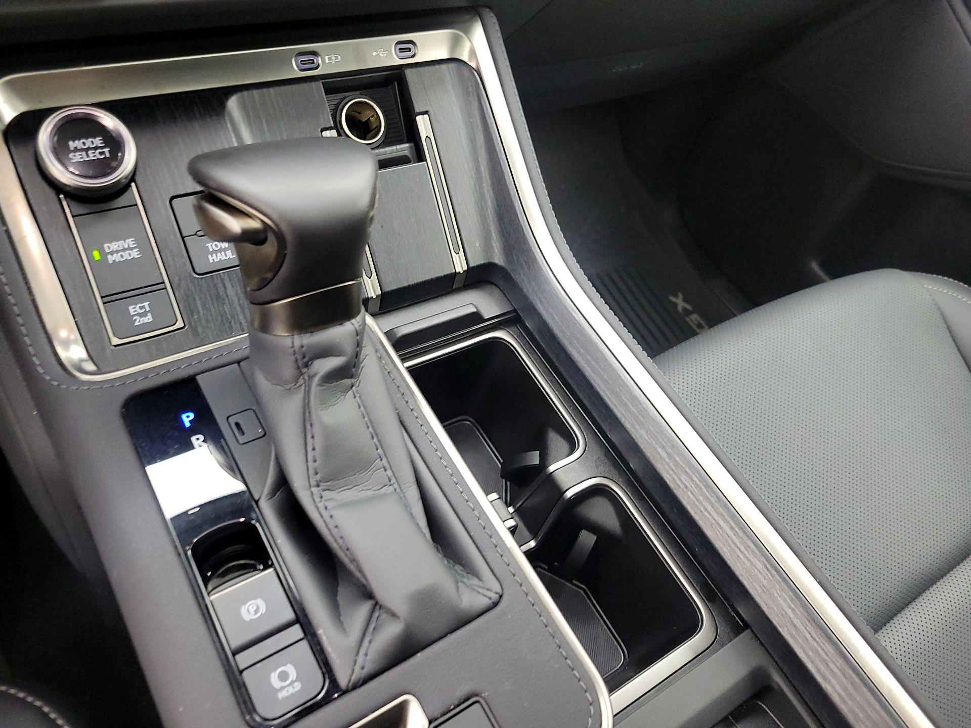 Thumbnail: 2025 Lexus GX - 17