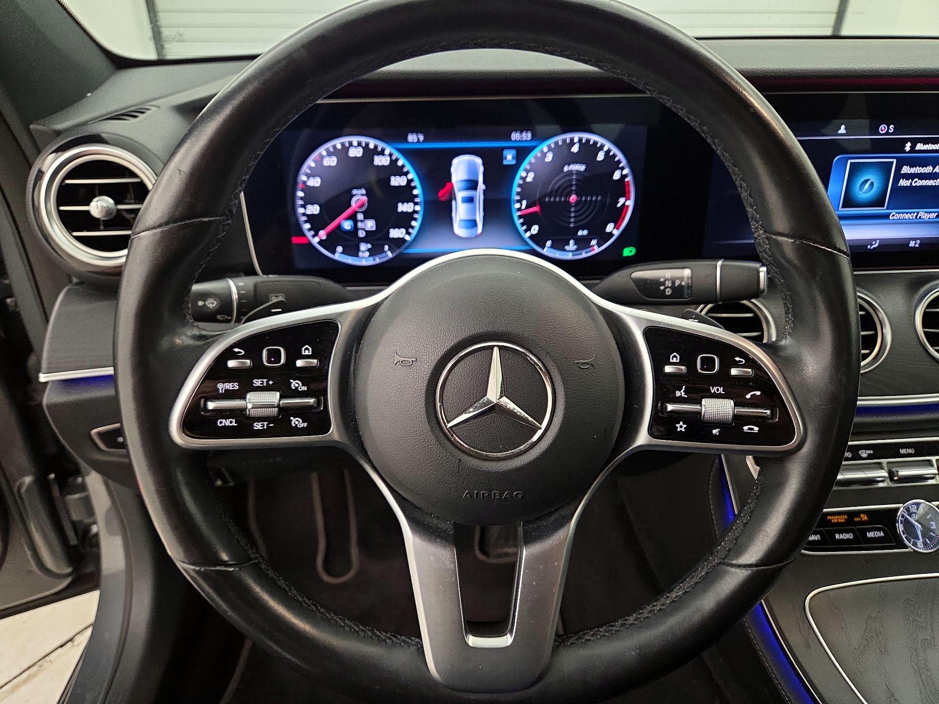 Thumbnail: 2020 Mercedes-Benz E-Class - 10