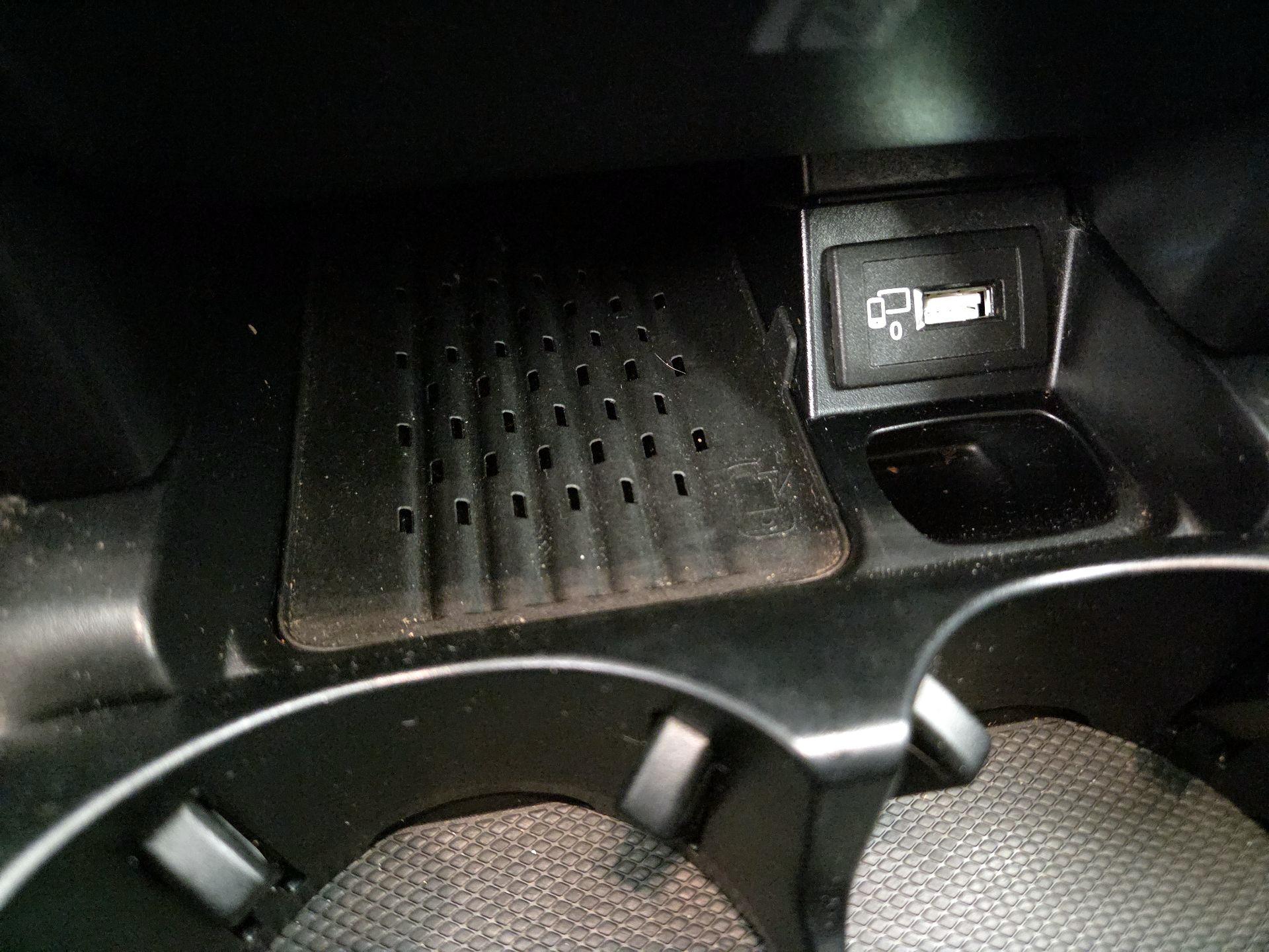 Thumbnail: 2020 Mercedes-Benz E-Class - 17