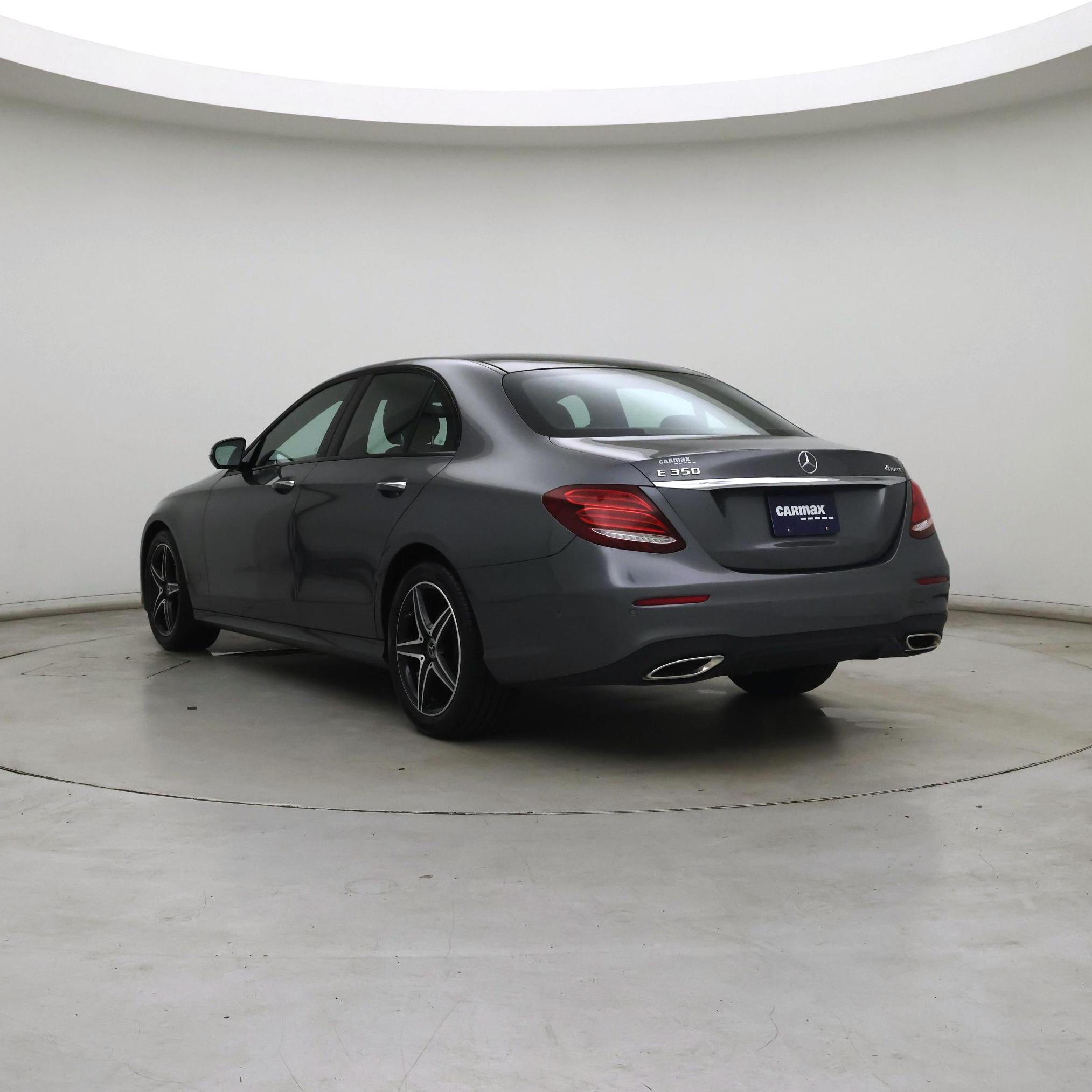 Thumbnail: 2020 Mercedes-Benz E-Class - 2