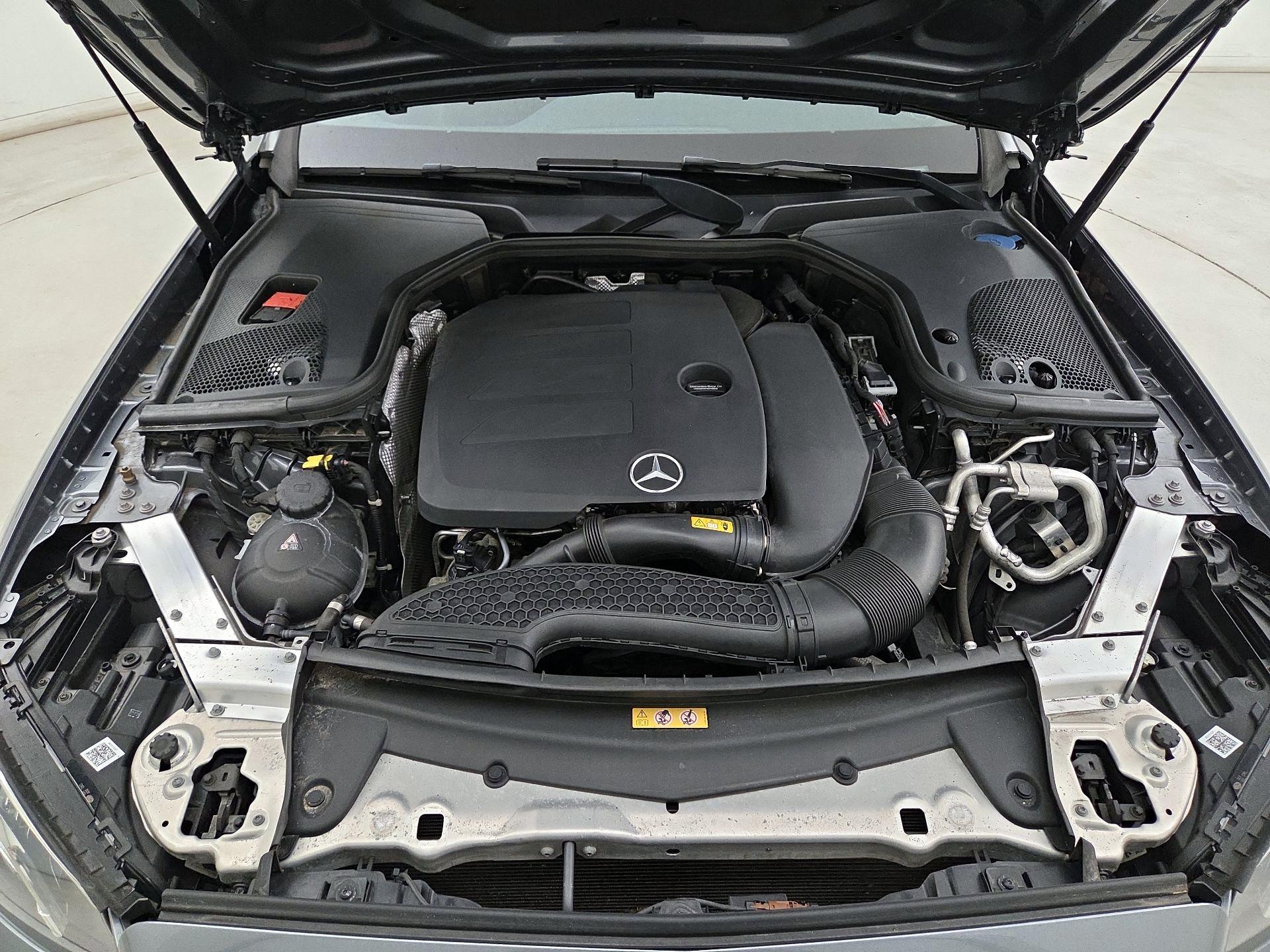 Thumbnail: 2020 Mercedes-Benz E-Class - 20