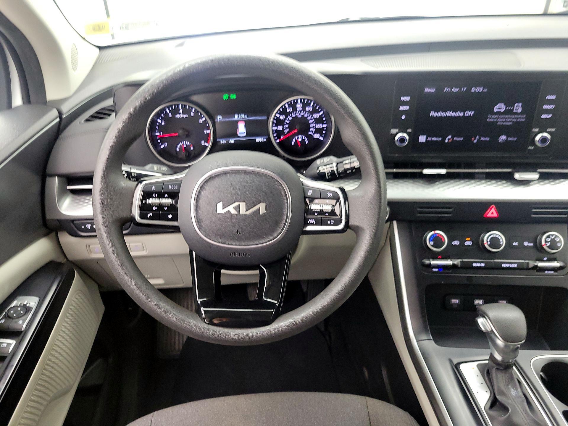 Thumbnail: 2024 Kia Carnival - 10