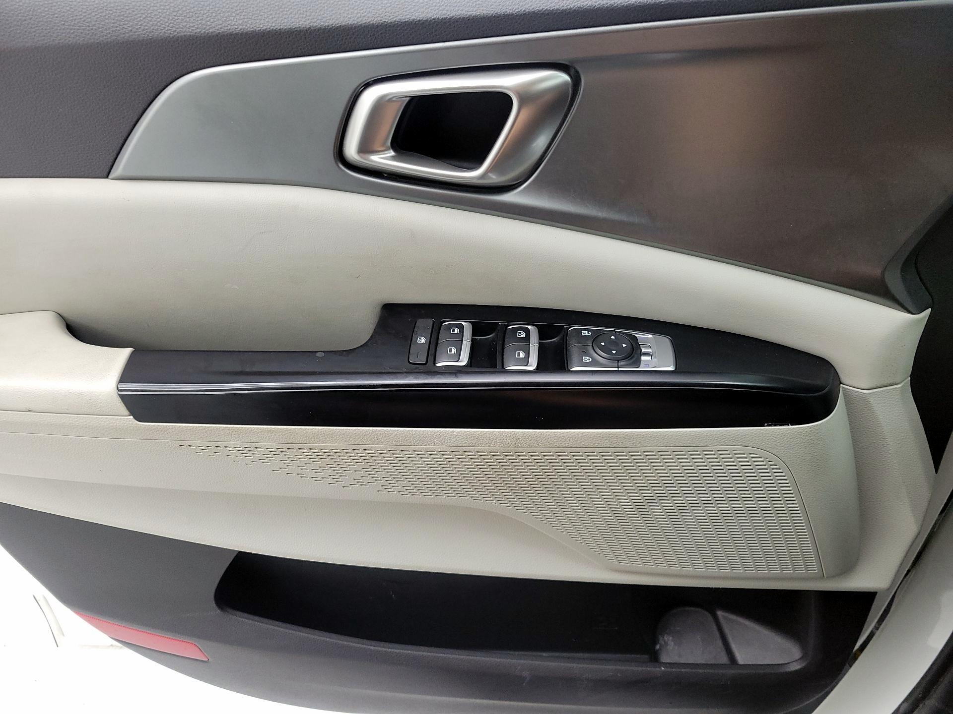 Thumbnail: 2024 Kia Carnival - 12