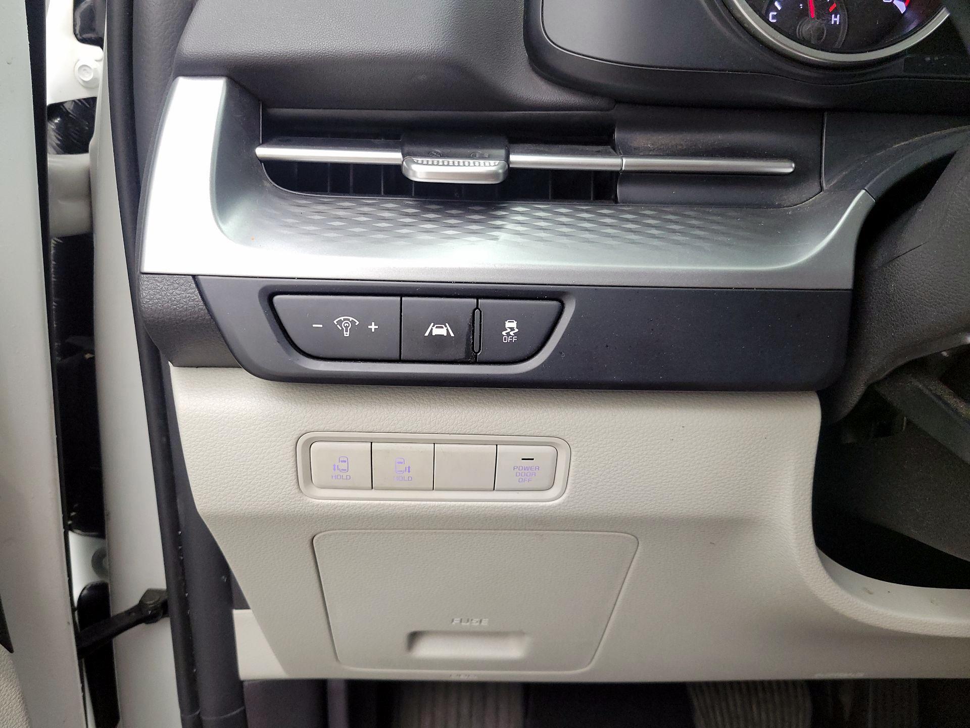 Thumbnail: 2024 Kia Carnival - 13