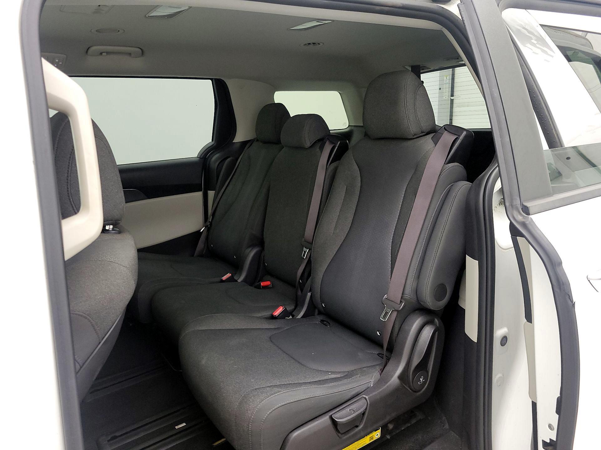 Thumbnail: 2024 Kia Carnival - 19