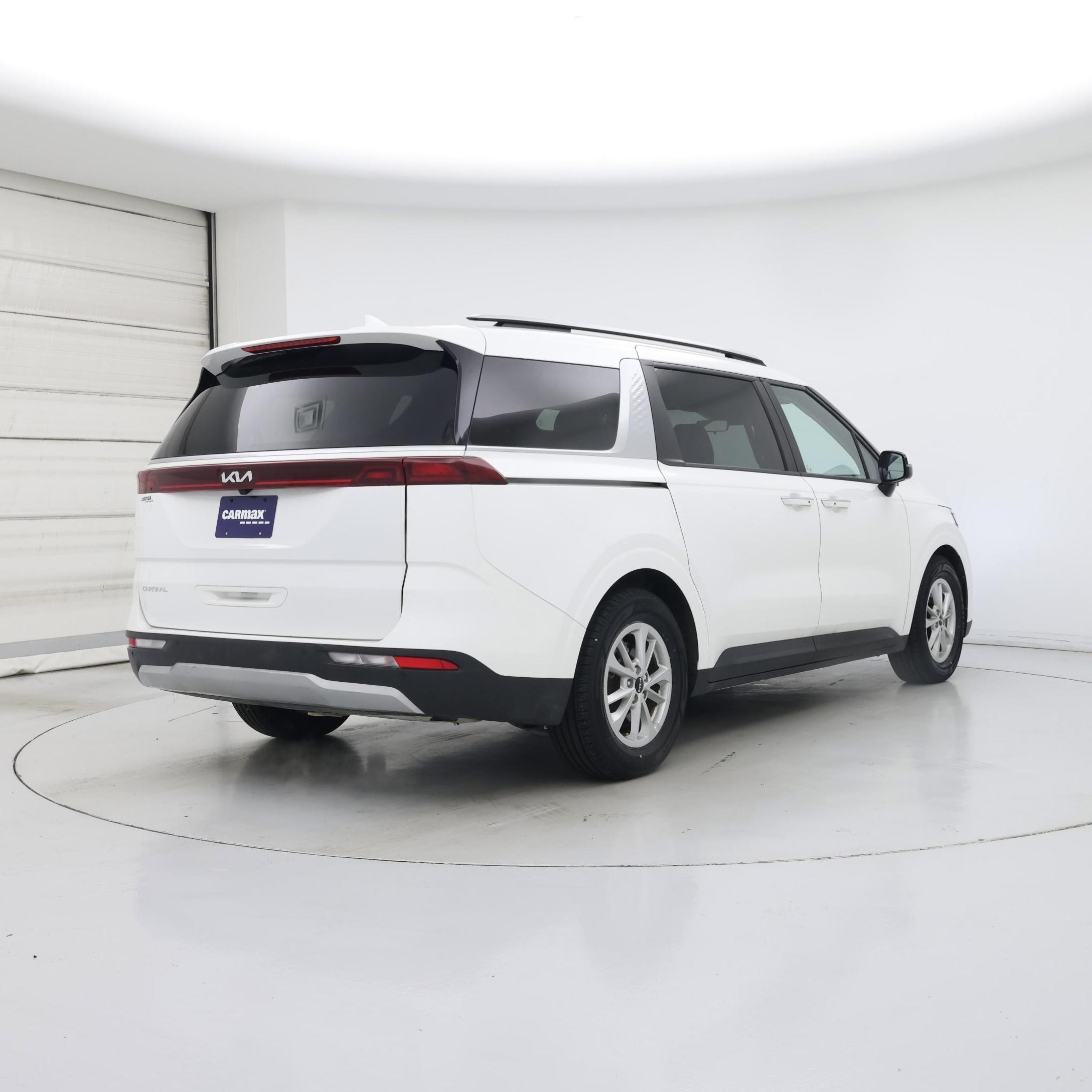 Thumbnail: 2024 Kia Carnival - 8