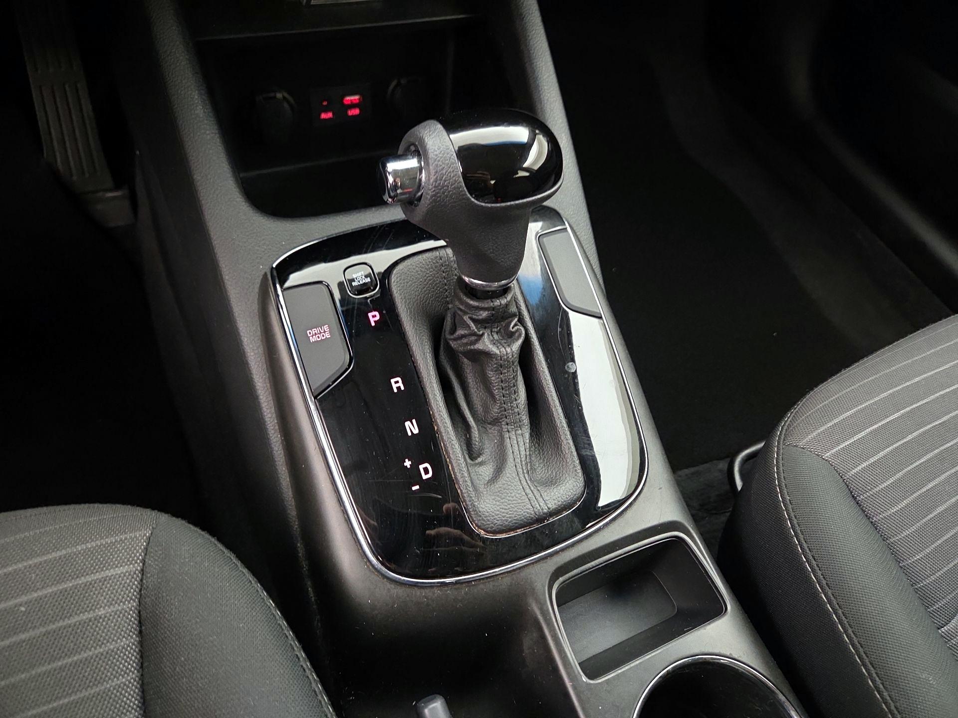 Thumbnail: 2017 Kia Forte - 17