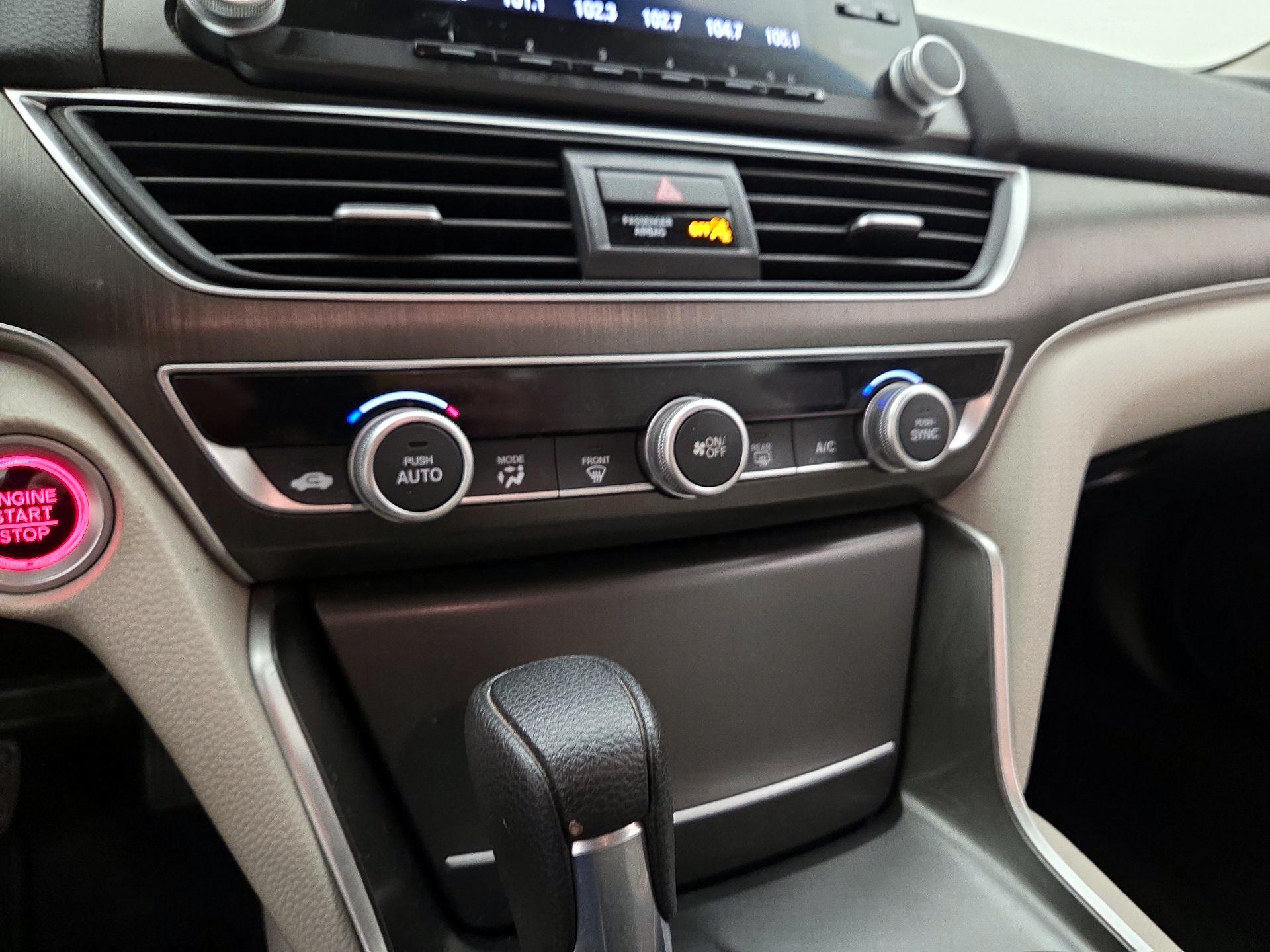 Thumbnail: 2018 Honda Accord - 16