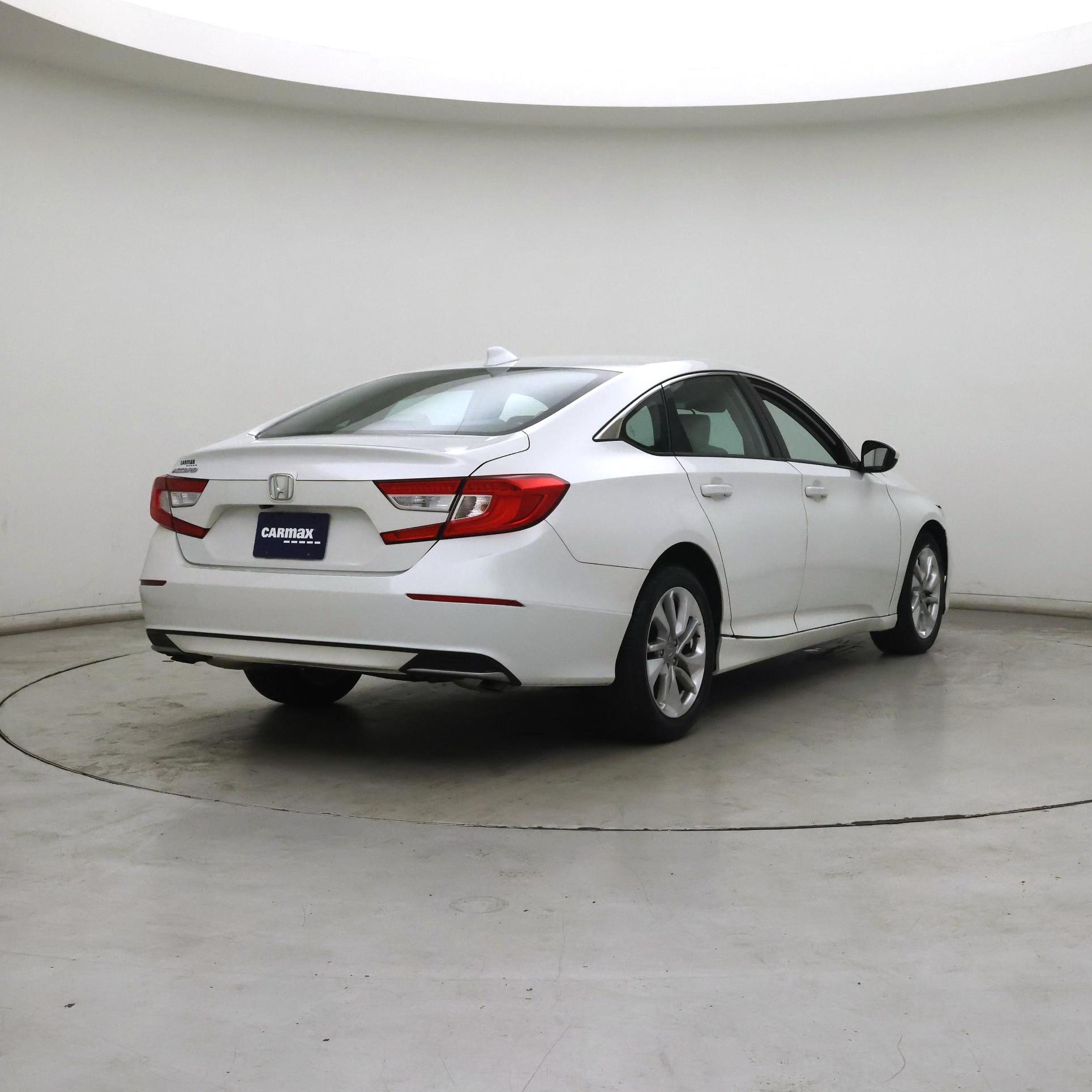 Thumbnail: 2018 Honda Accord - 8