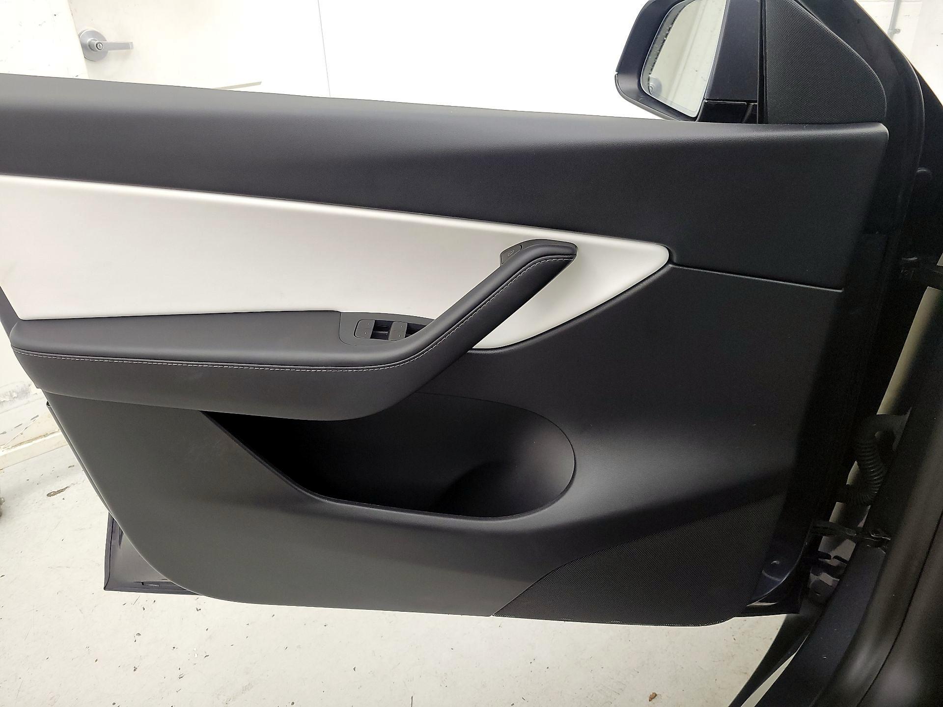 Thumbnail: 2021 Tesla Model Y - 12