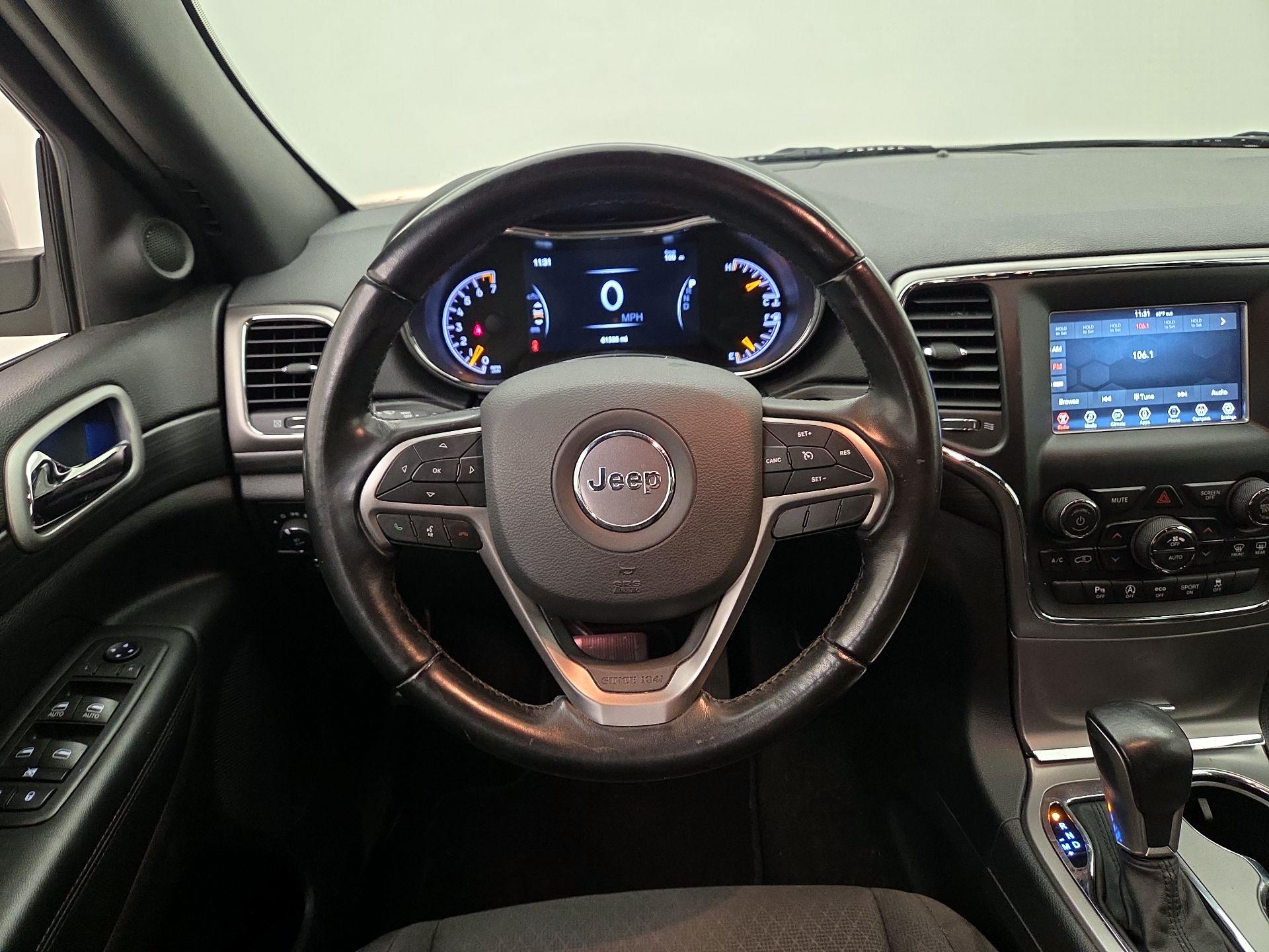 Thumbnail: 2020 Jeep Grand Cherokee - 10