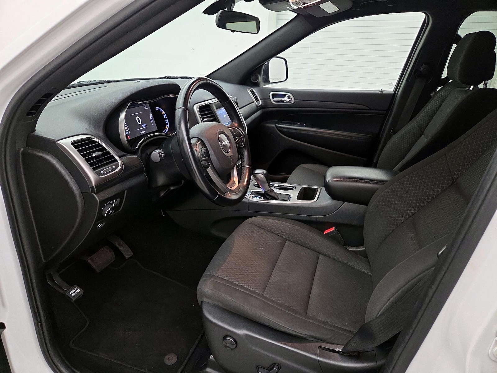 2020 Jeep Grand Cherokee Laredo E - Photo 12