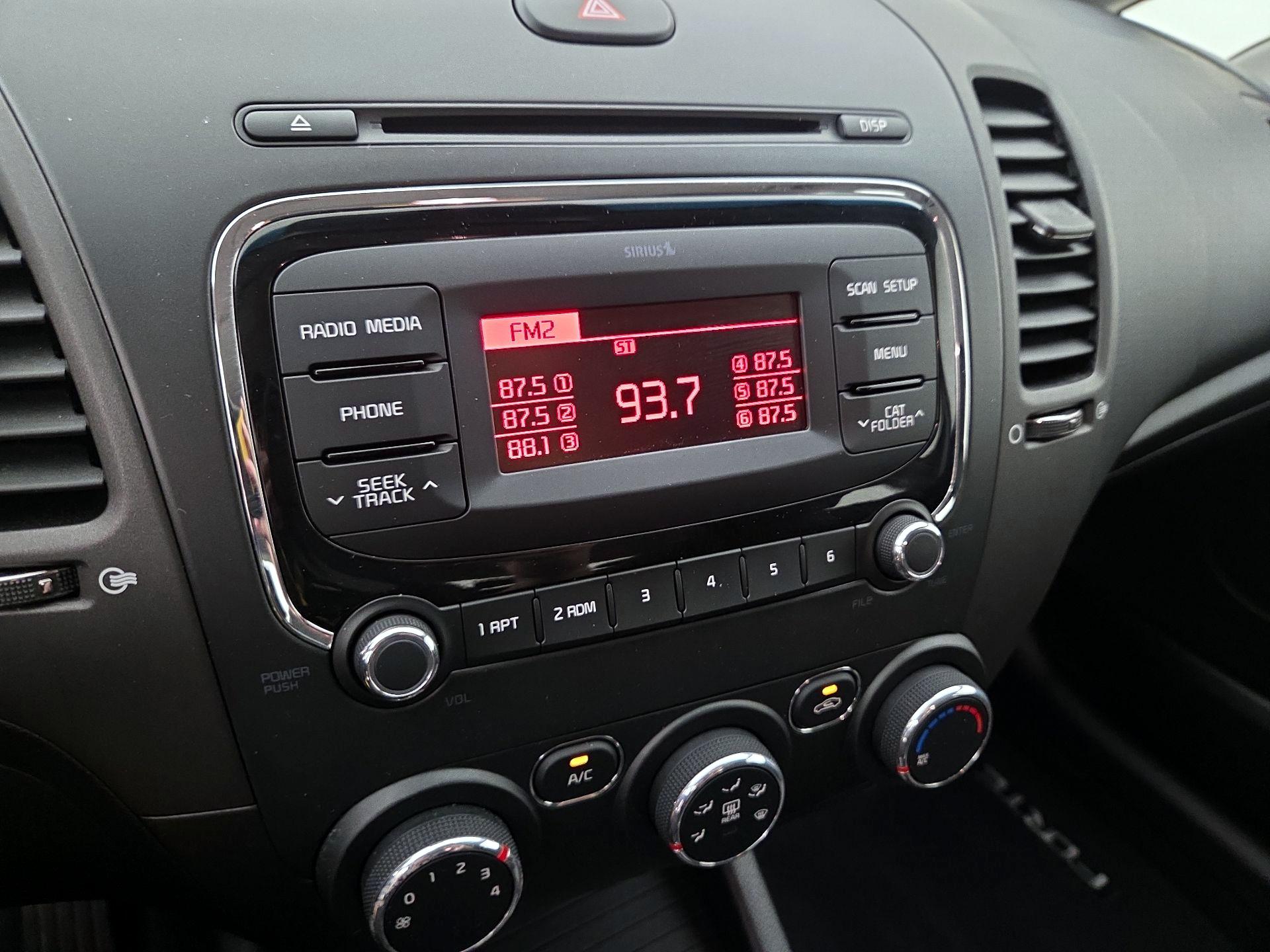 Thumbnail: 2017 Kia Forte - 14