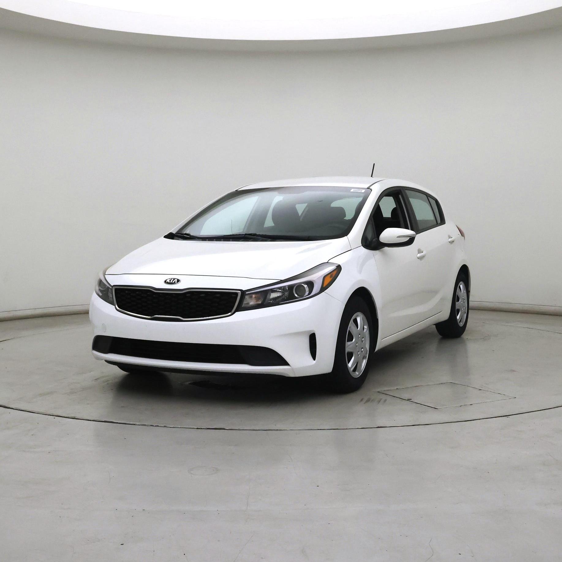 Thumbnail: 2017 Kia Forte - 4