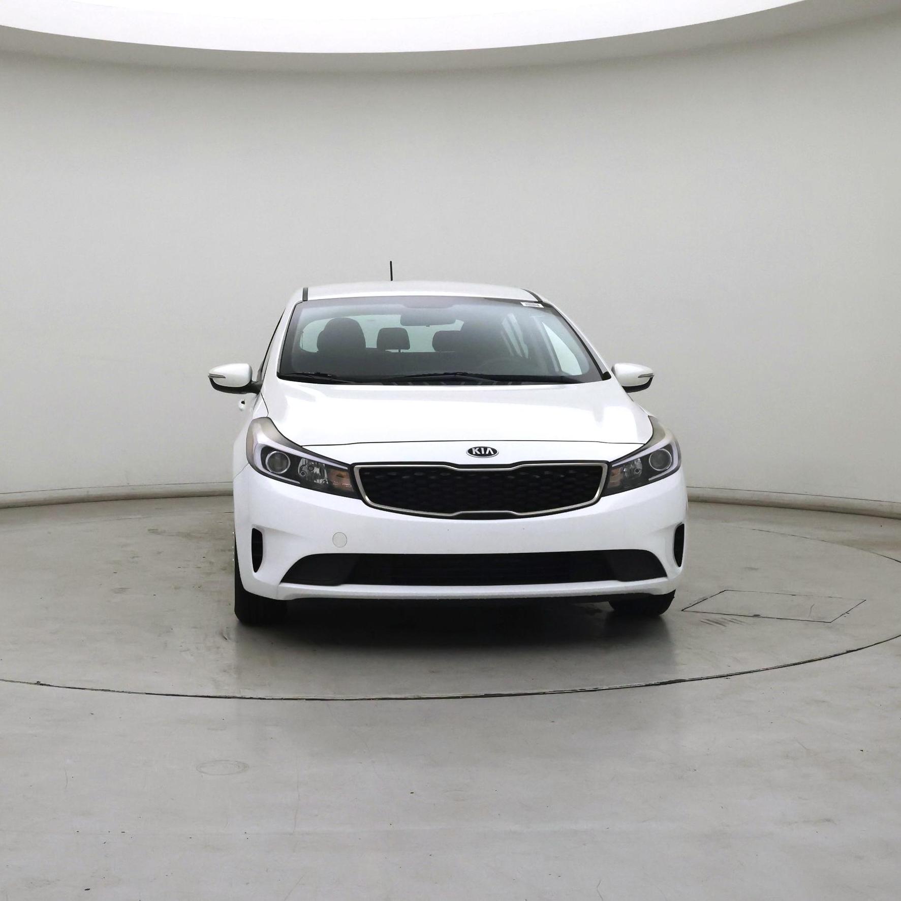 Thumbnail: 2017 Kia Forte - 5