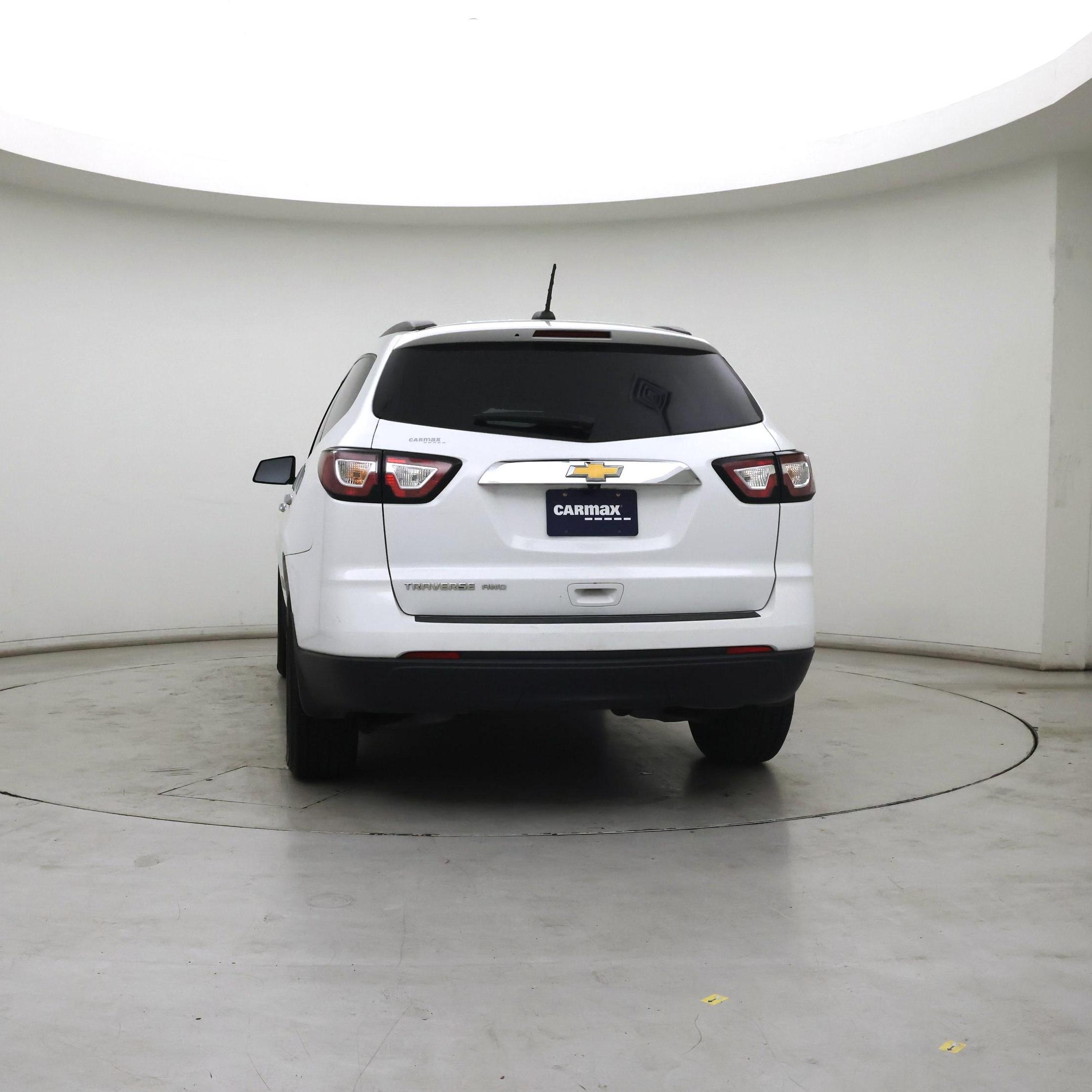 Thumbnail: 2017 Chevrolet Traverse - 6