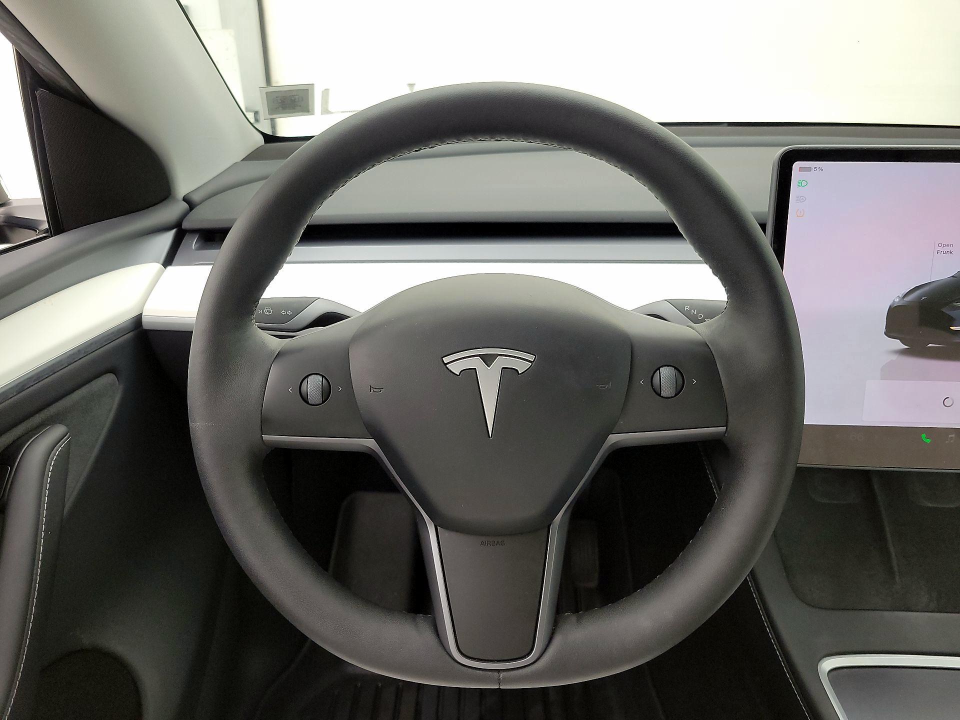 Thumbnail: 2024 Tesla Model Y - 10