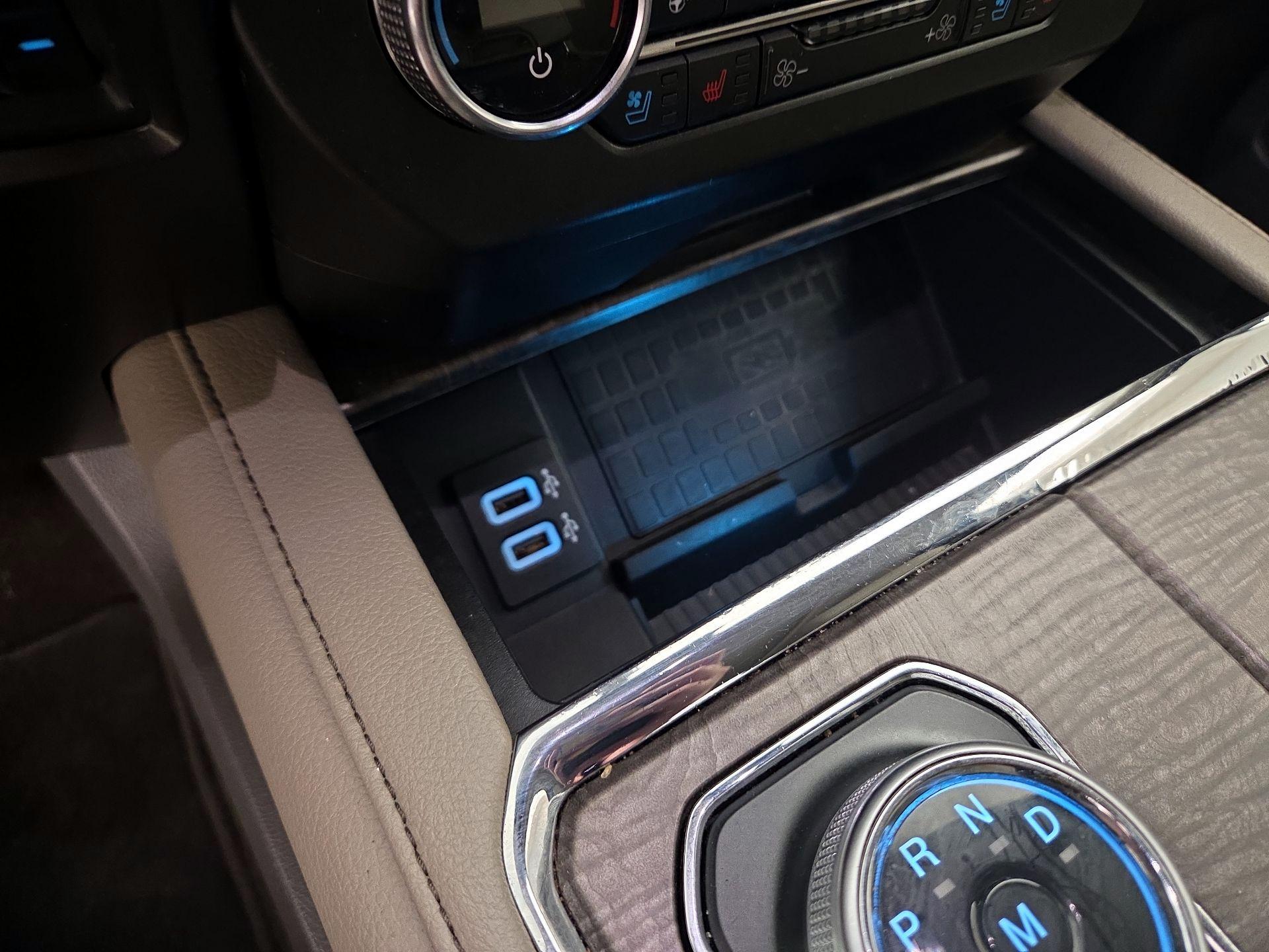 Thumbnail: 2019 Ford Expedition - 18