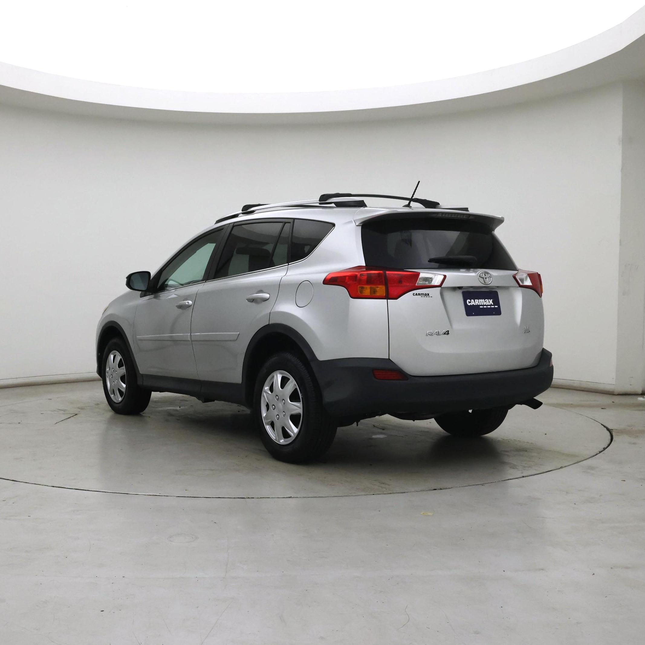 Thumbnail: 2015 Toyota RAV4 - 2