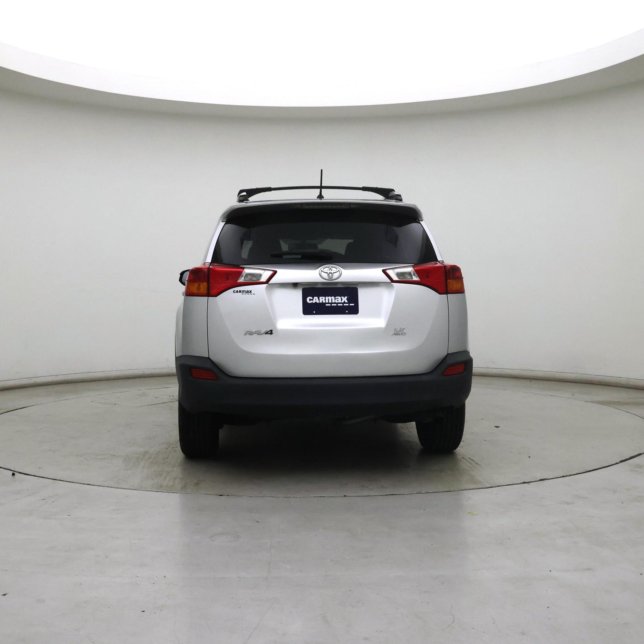 Thumbnail: 2015 Toyota RAV4 - 6