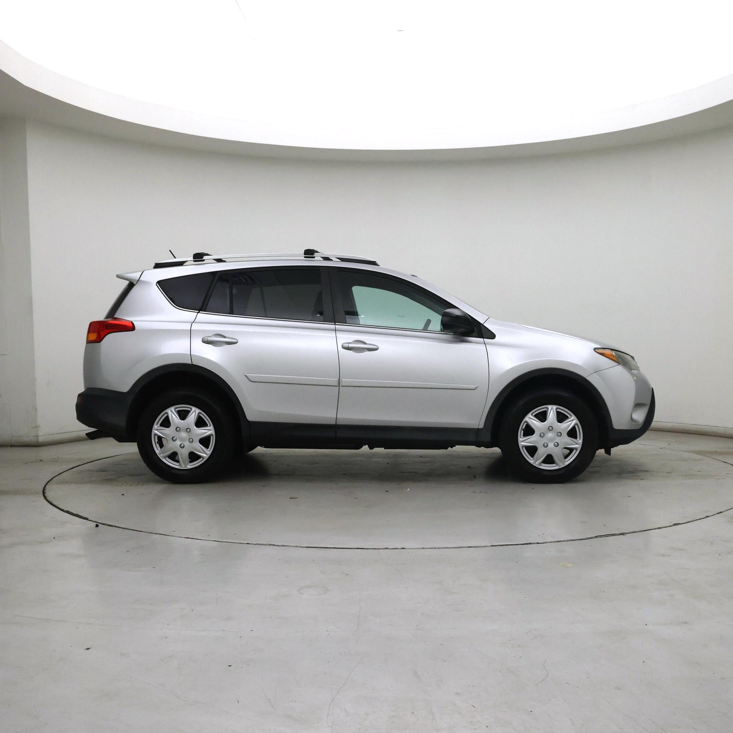 Thumbnail: 2015 Toyota RAV4 - 7