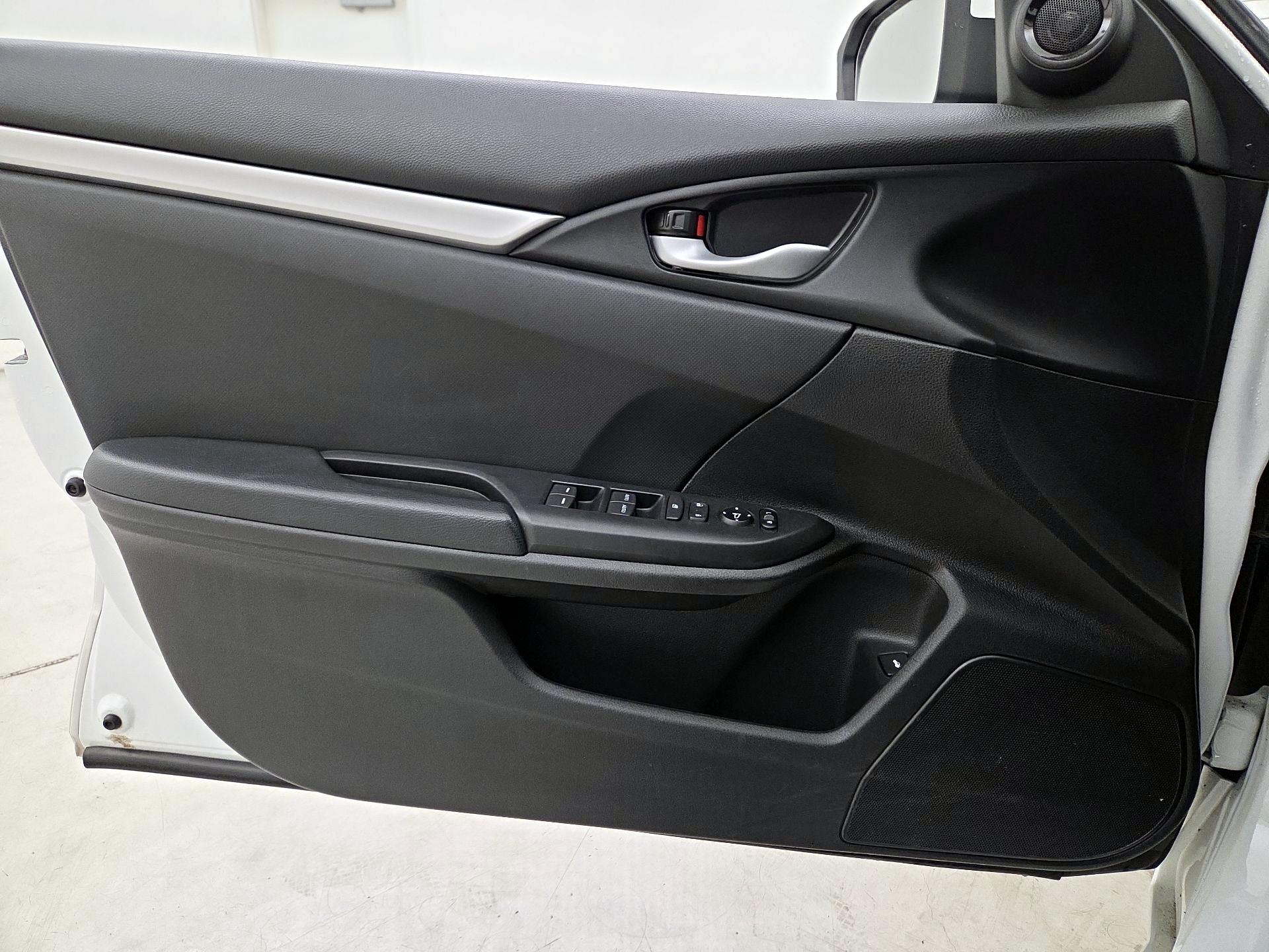 Thumbnail: 2019 Honda Civic - 12