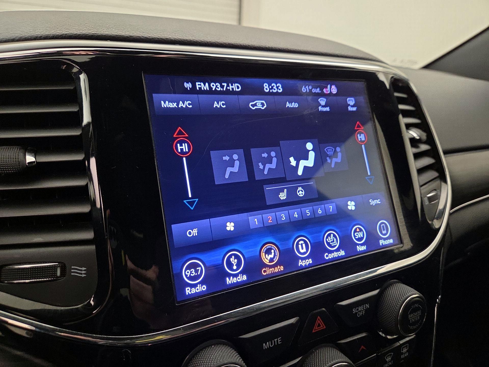 Thumbnail: 2019 Jeep Grand Cherokee - 14