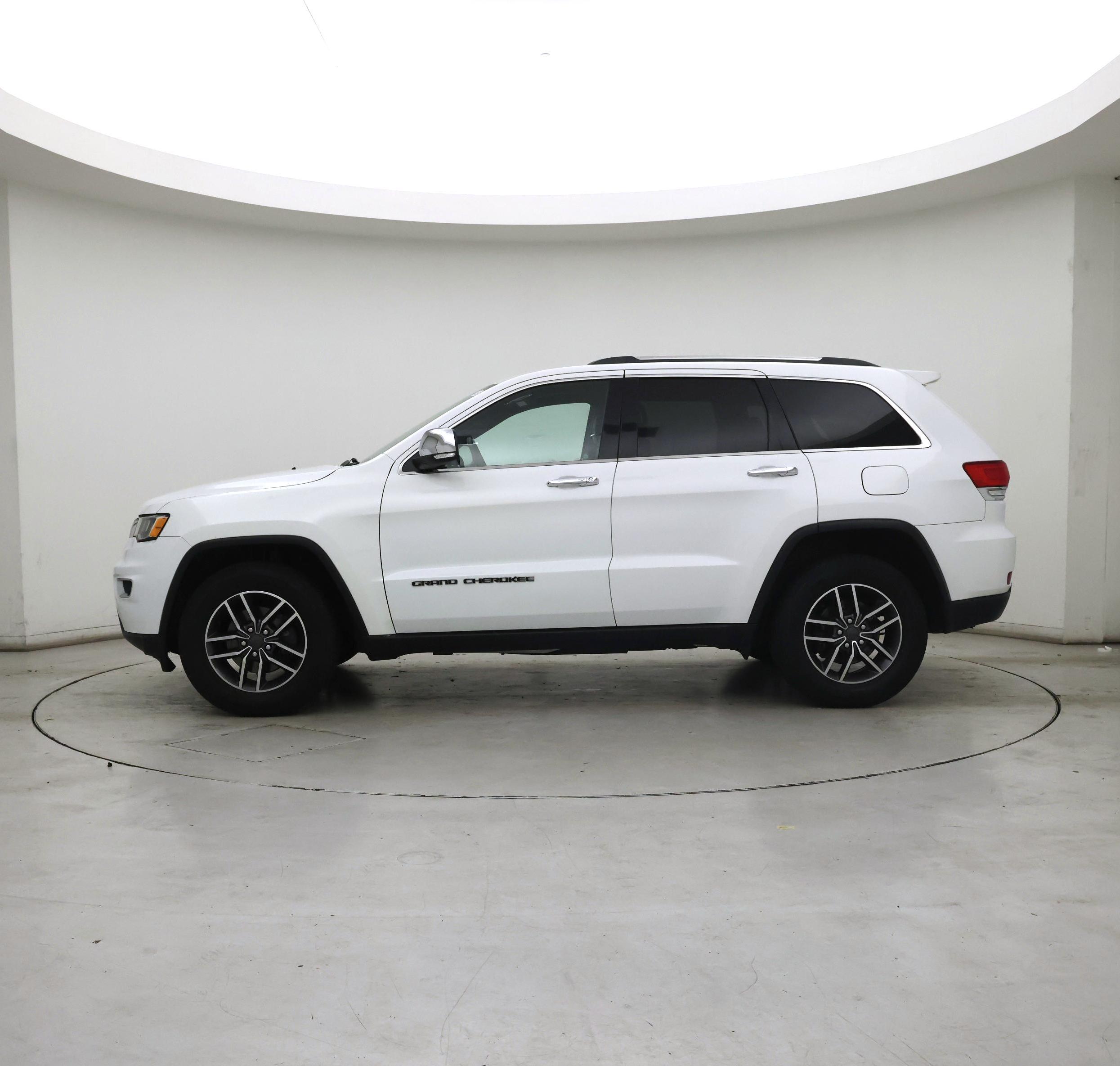 Thumbnail: 2019 Jeep Grand Cherokee - 3