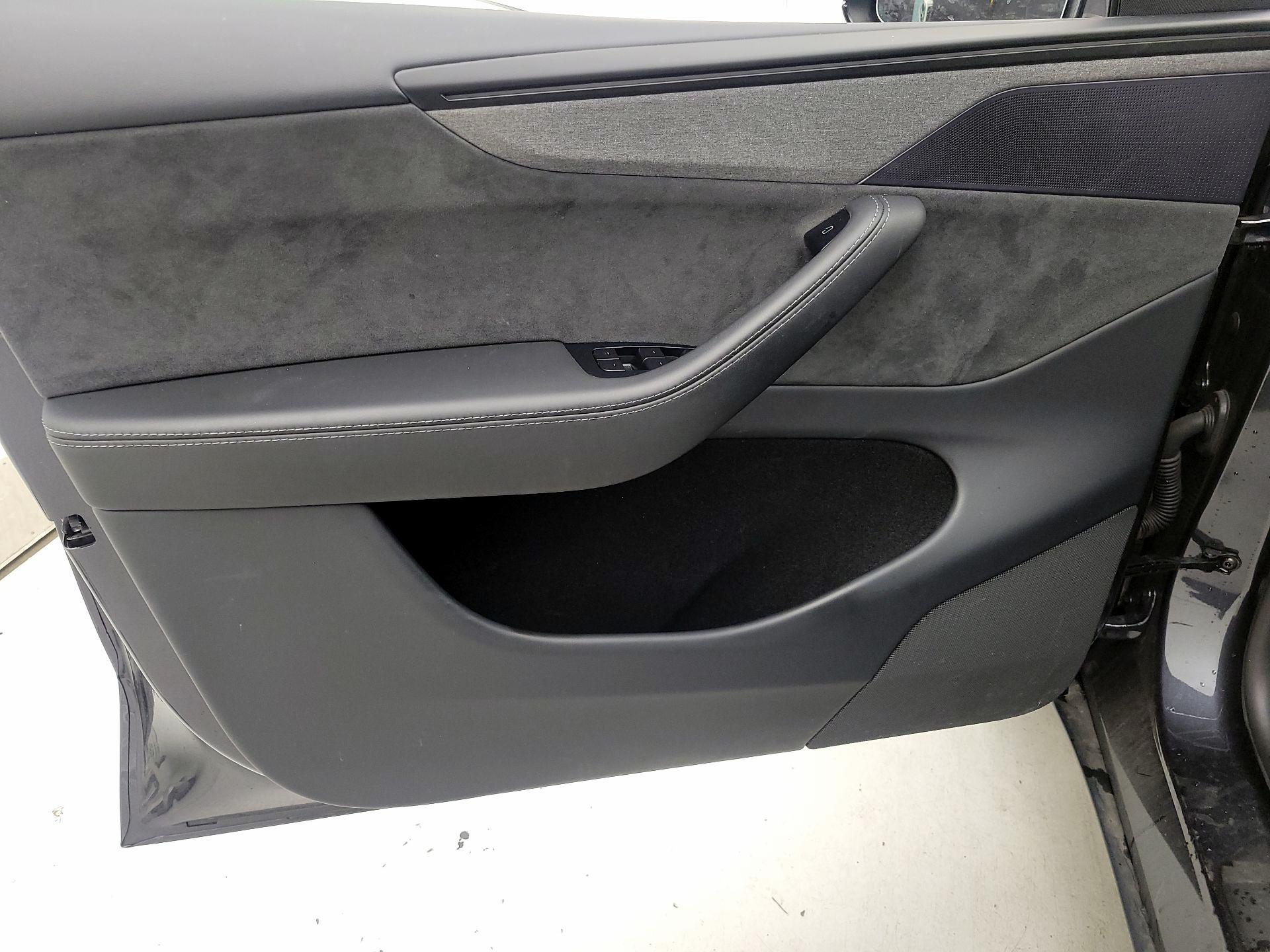 Thumbnail: 2026 Tesla Model Y - 12