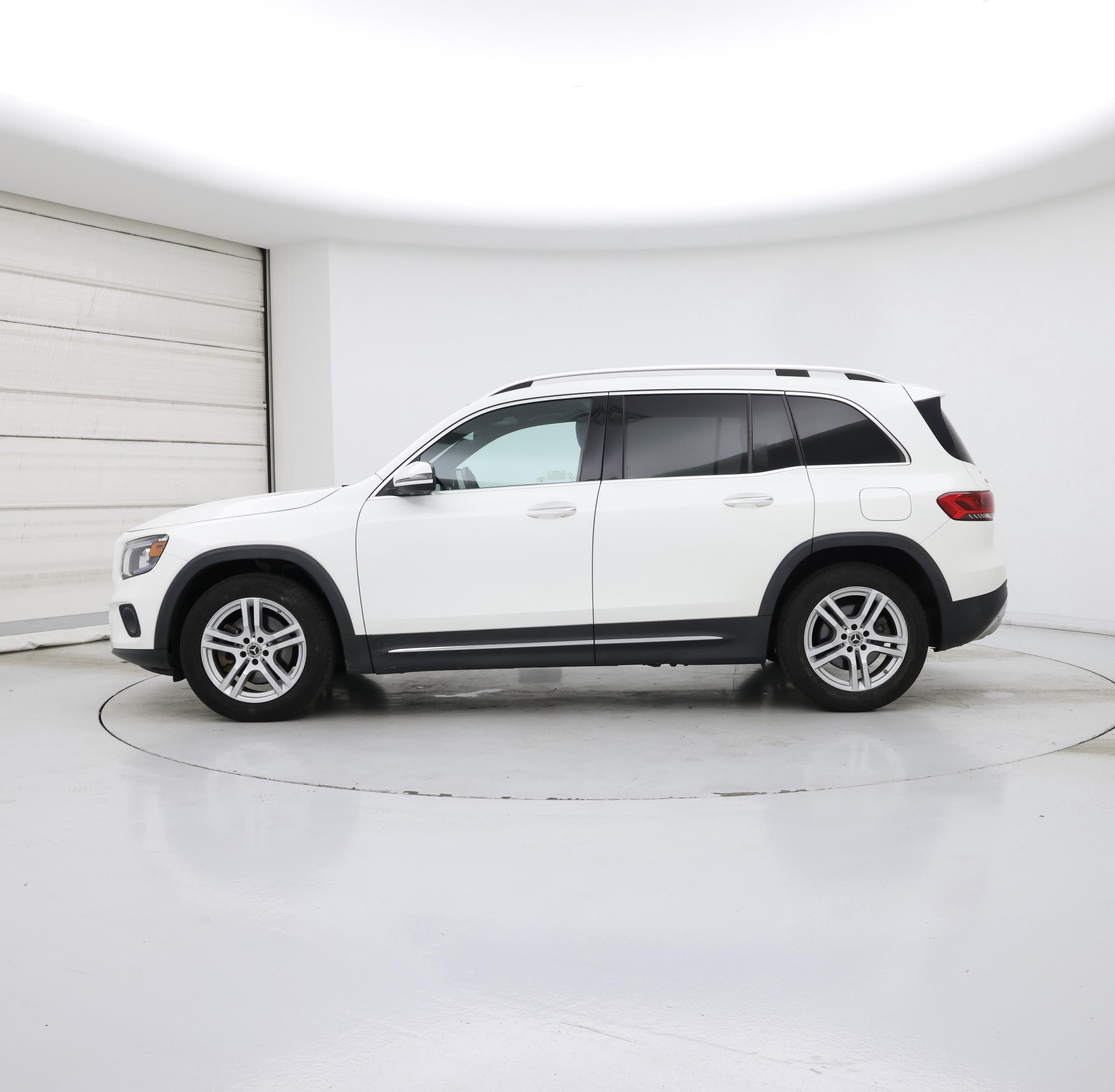 Thumbnail: 2020 Mercedes-Benz GLB - 3