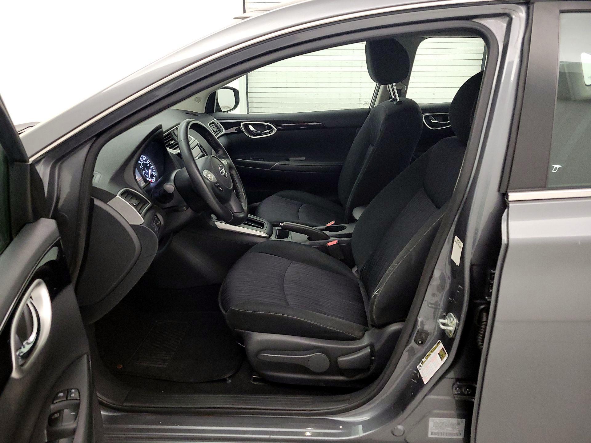 Thumbnail: 2019 Nissan Sentra - 11