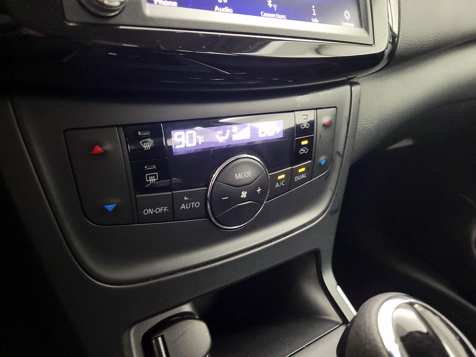 Thumbnail: 2019 Nissan Sentra - 16