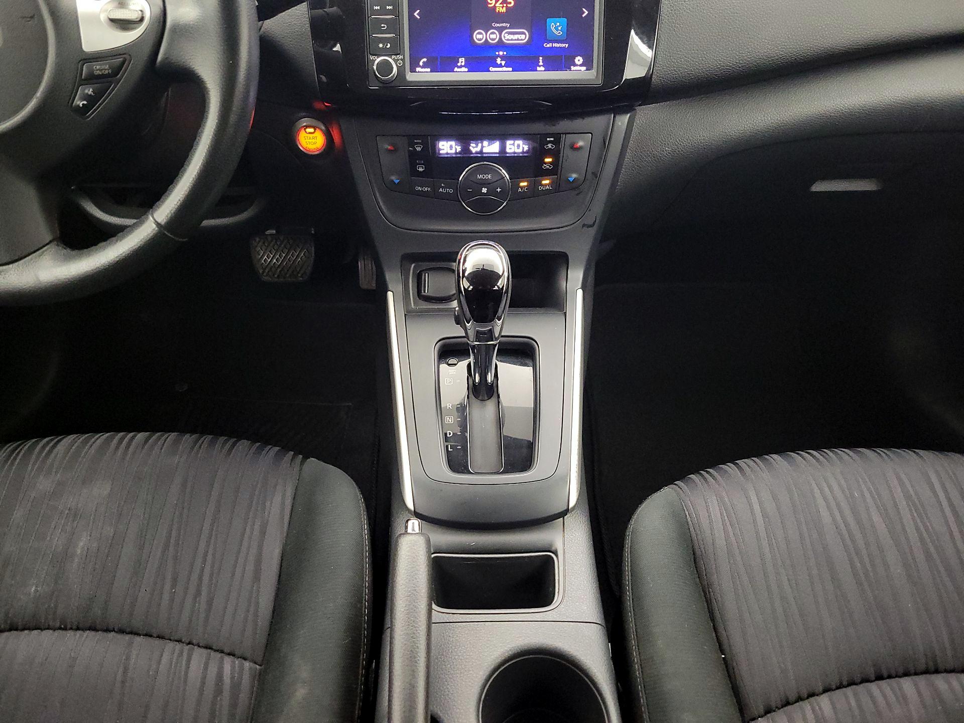 Thumbnail: 2019 Nissan Sentra - 17