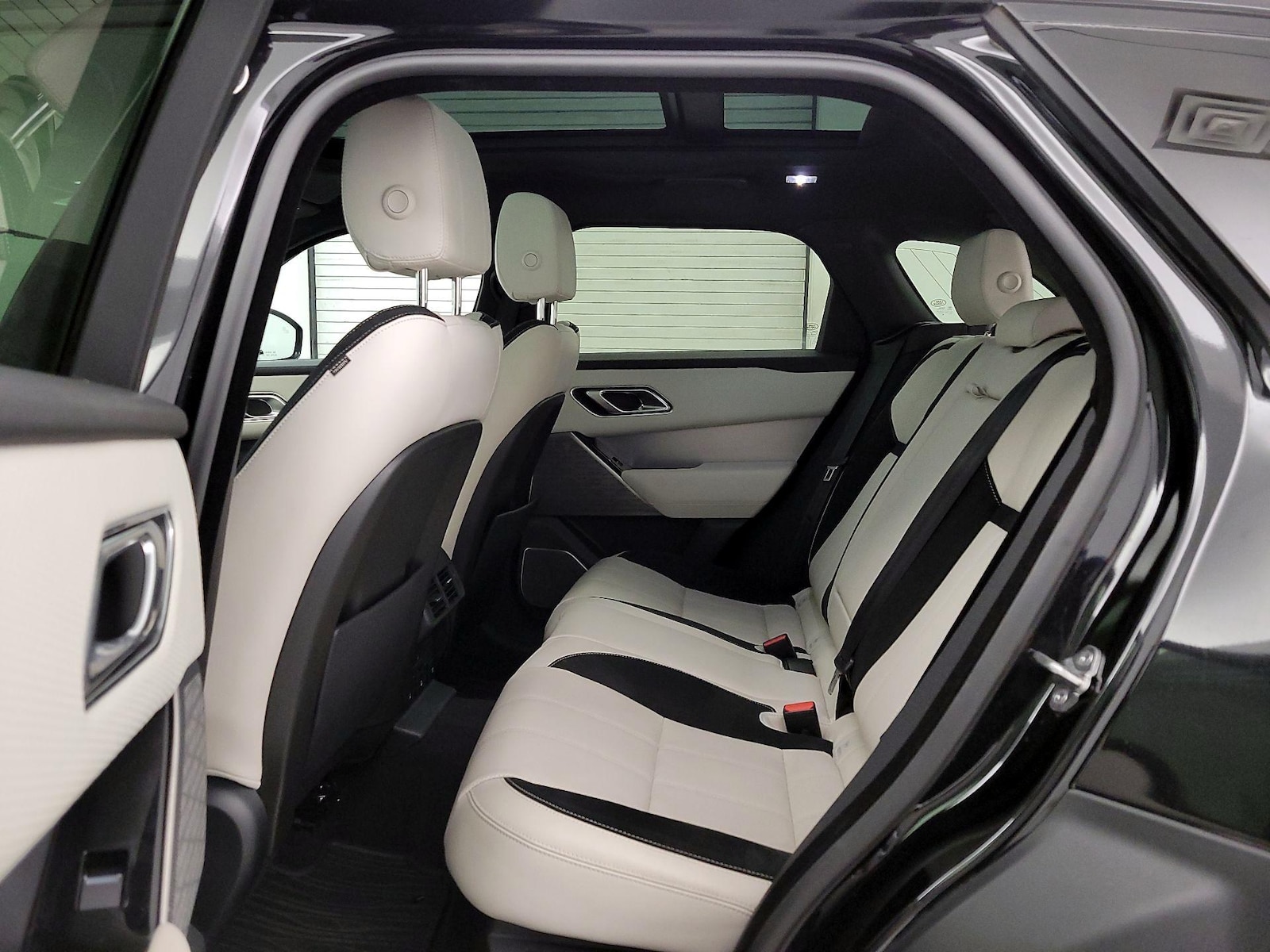 2019 Land Rover Range Rover Velar SE - Photo 21