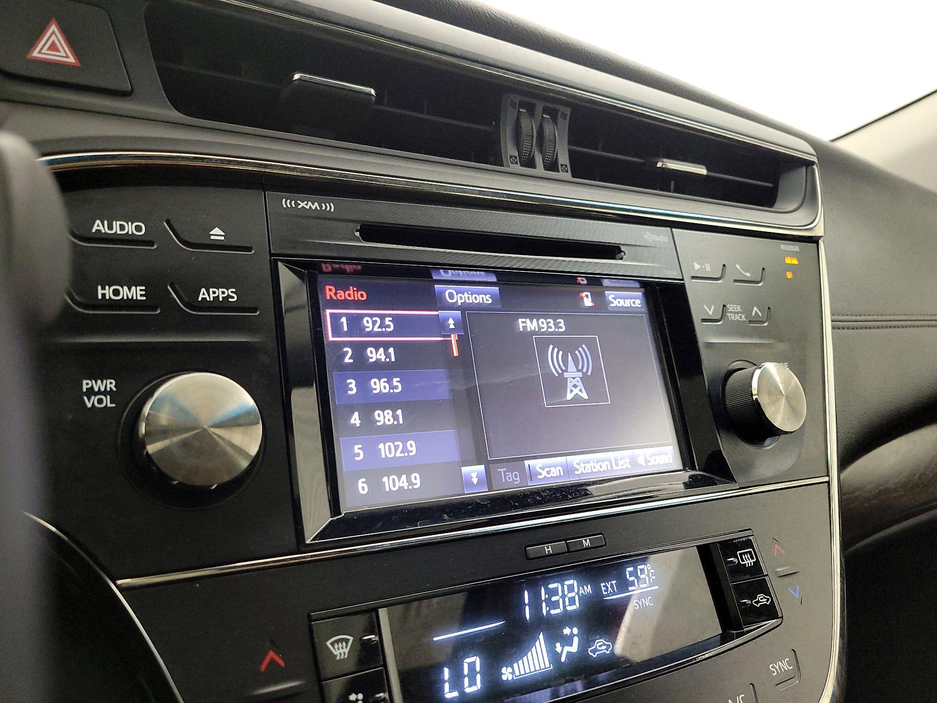 Thumbnail: 2016 Toyota Avalon - 15