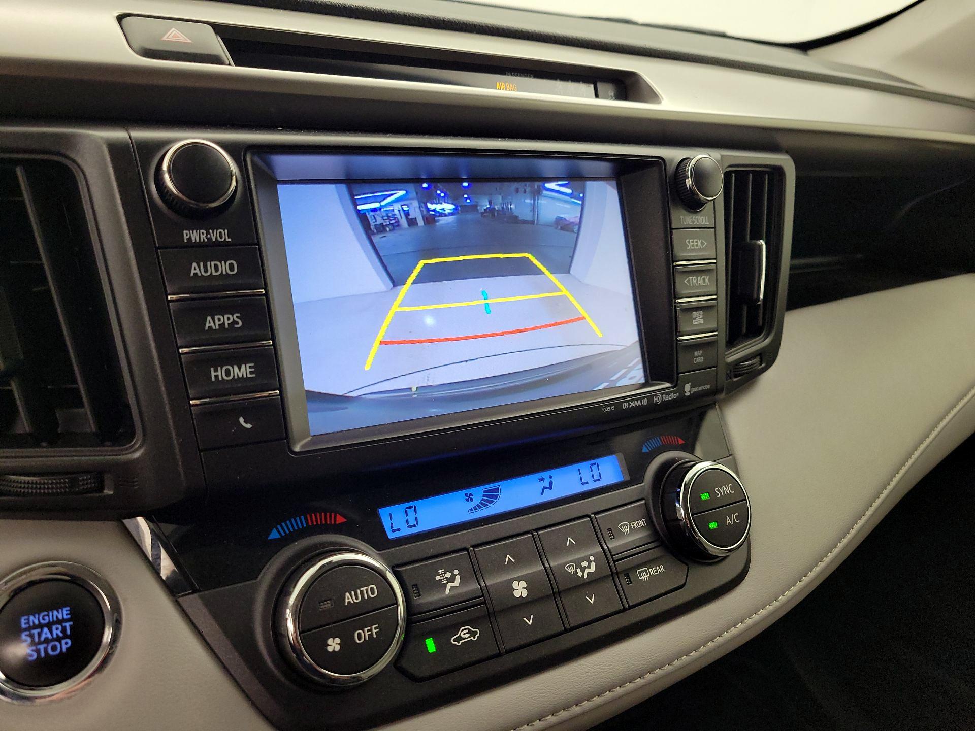 Thumbnail: 2018 Toyota RAV4 - 14
