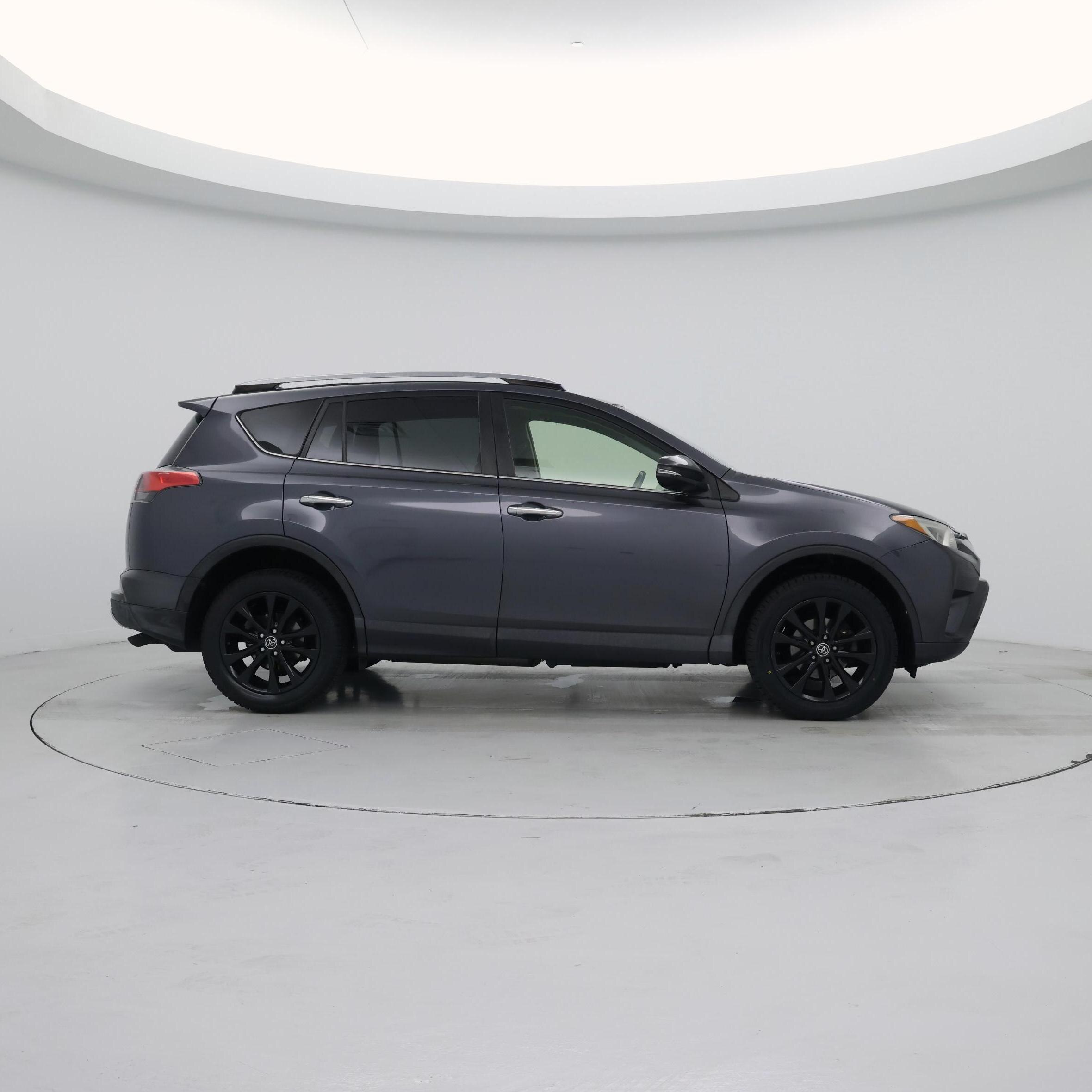 Thumbnail: 2018 Toyota RAV4 - 7