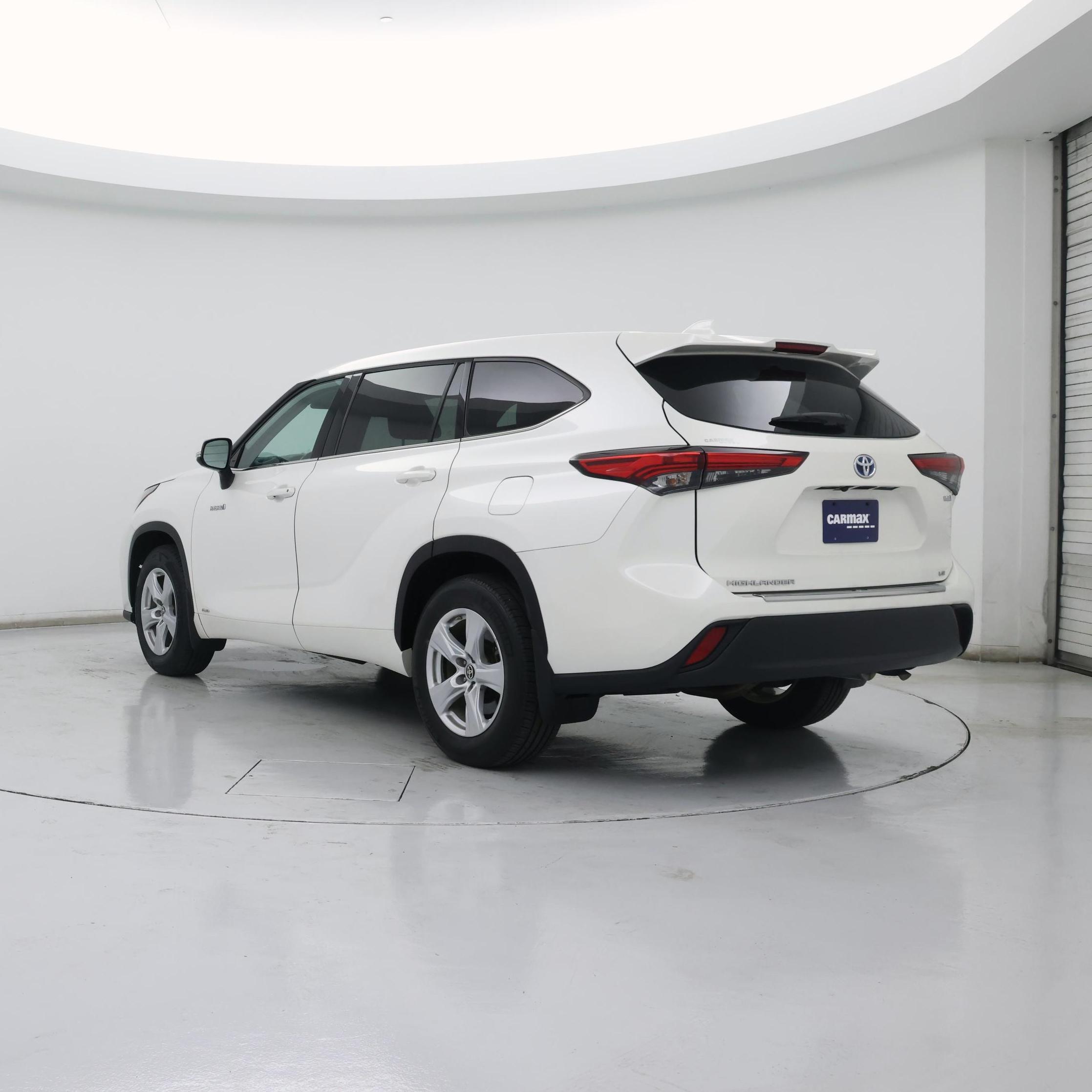 Thumbnail: 2020 Toyota Highlander - 2