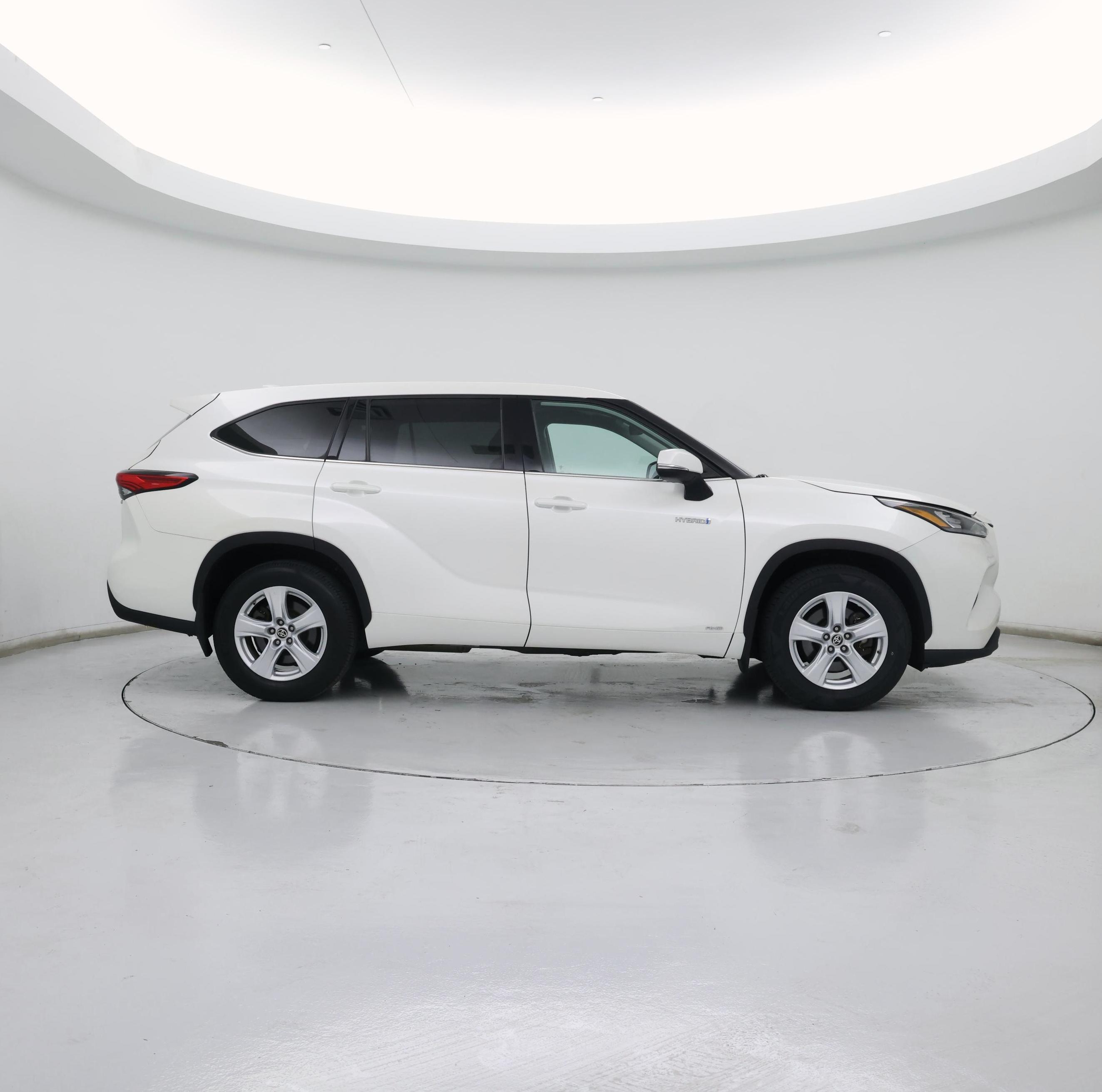 Thumbnail: 2020 Toyota Highlander - 7