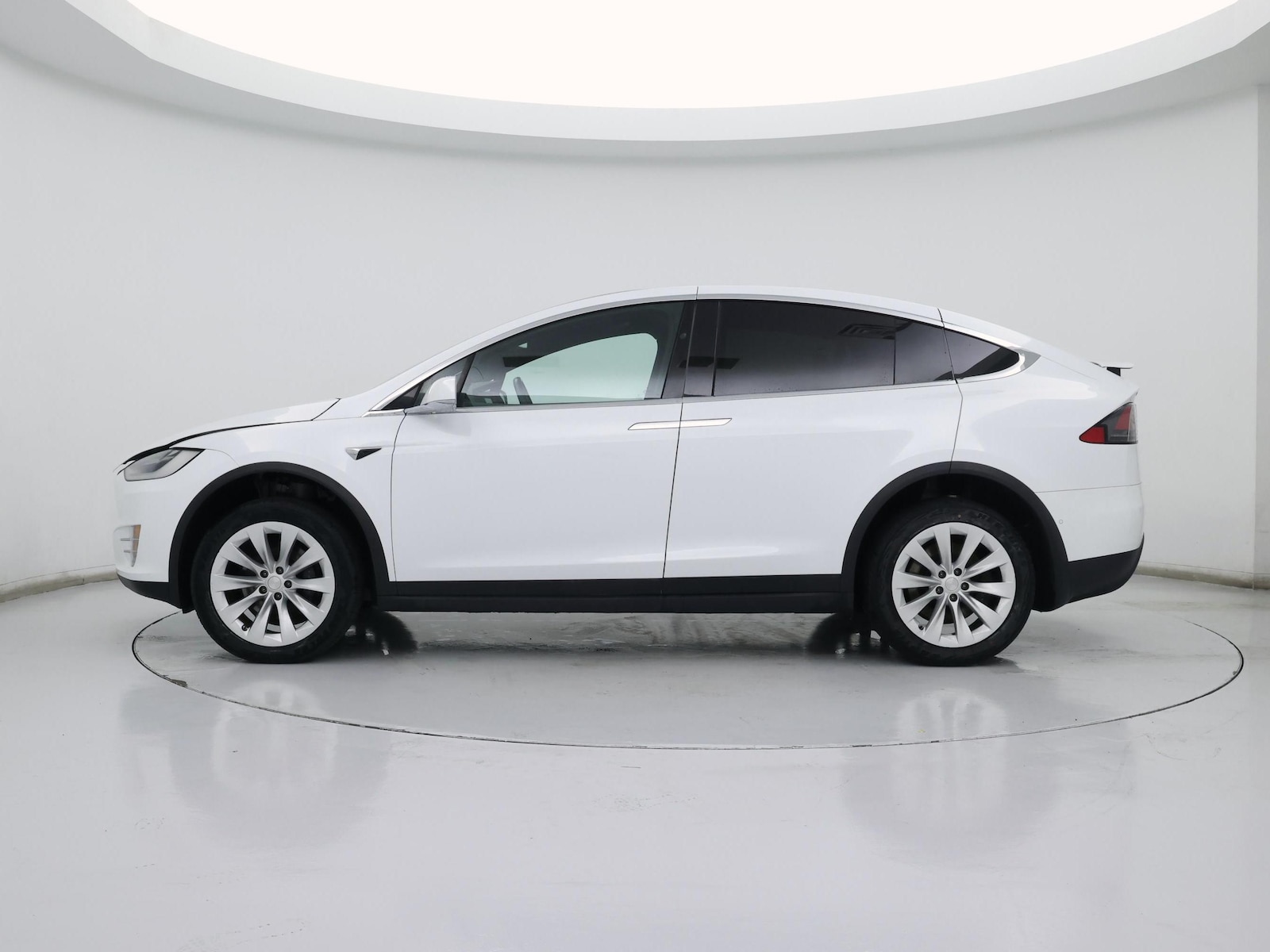 2020 Tesla Model X Long Range Plus - Photo 4