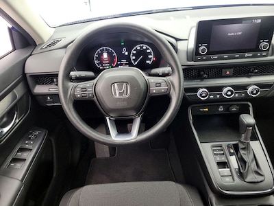 Steering Wheel & Instrument Cluster (On)