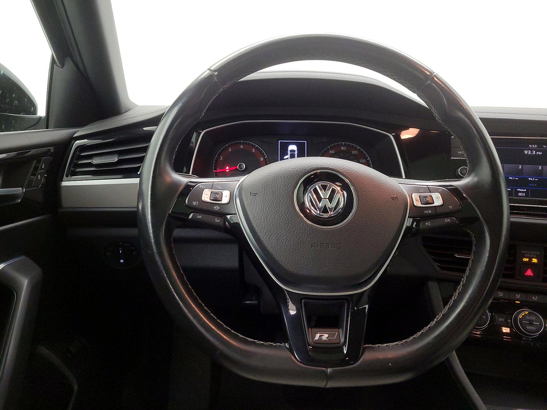 Thumbnail: 2019 Volkswagen Jetta - 10