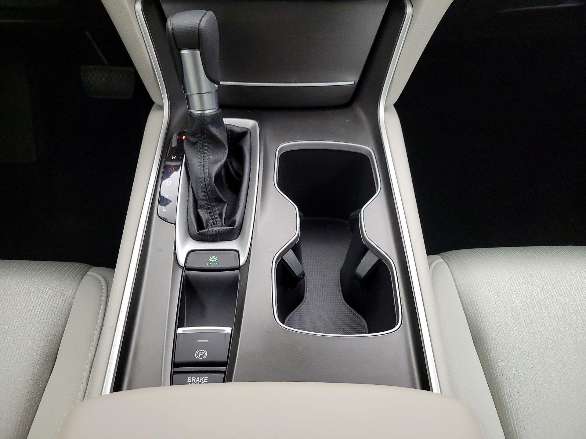 Thumbnail: 2019 Honda Accord - 17