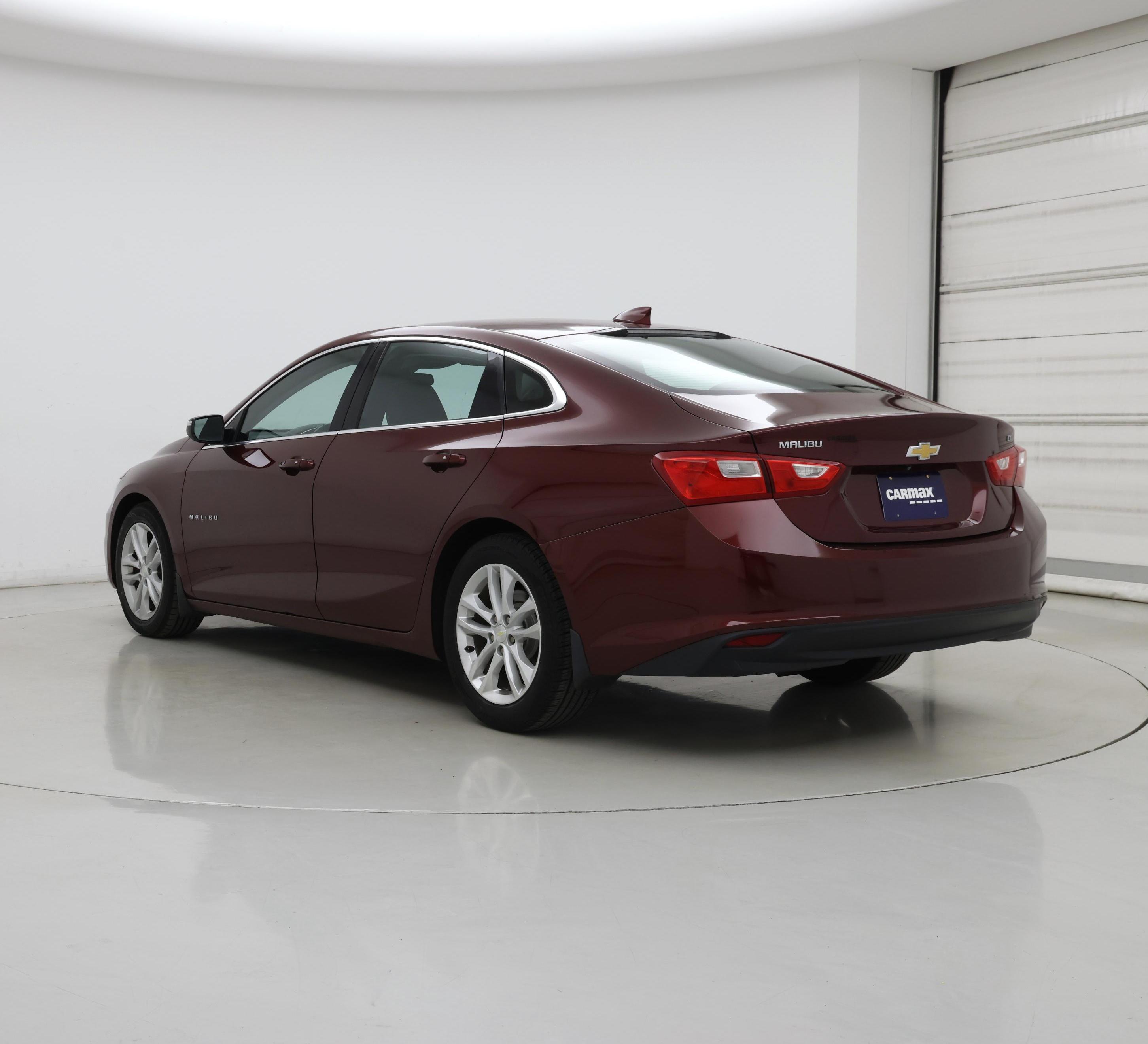 Thumbnail: 2016 Chevrolet Malibu - 2