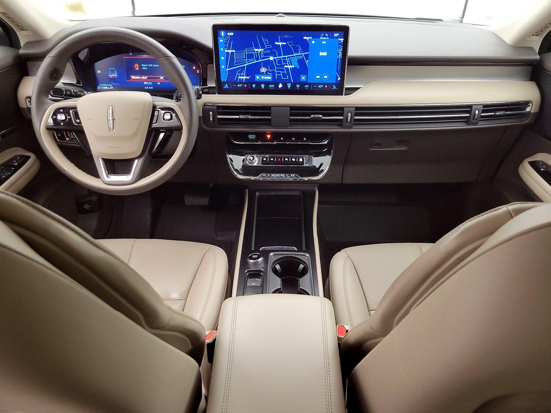 Thumbnail: 2023 Lincoln Corsair - 9