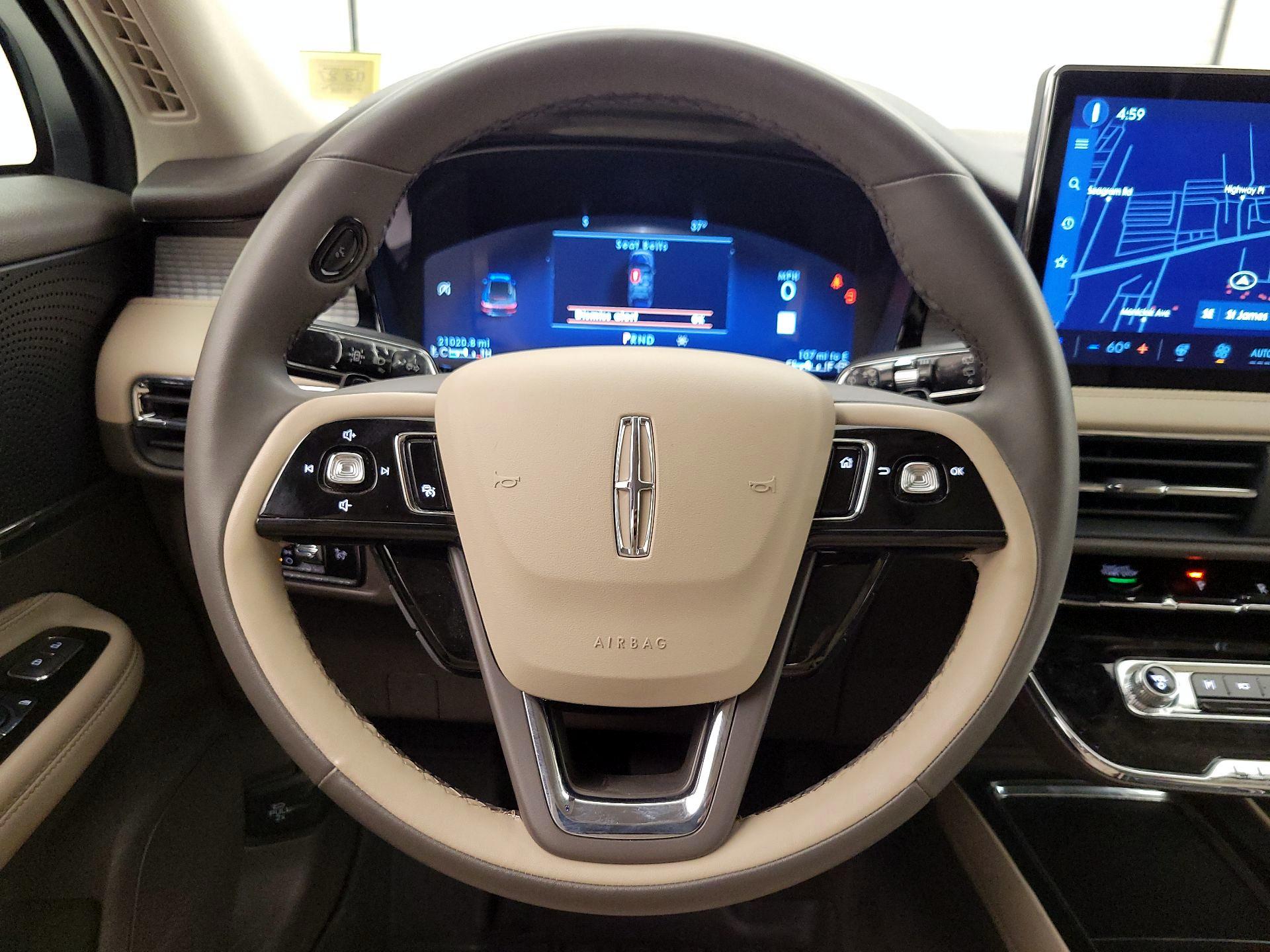 Thumbnail: 2023 Lincoln Corsair - 10