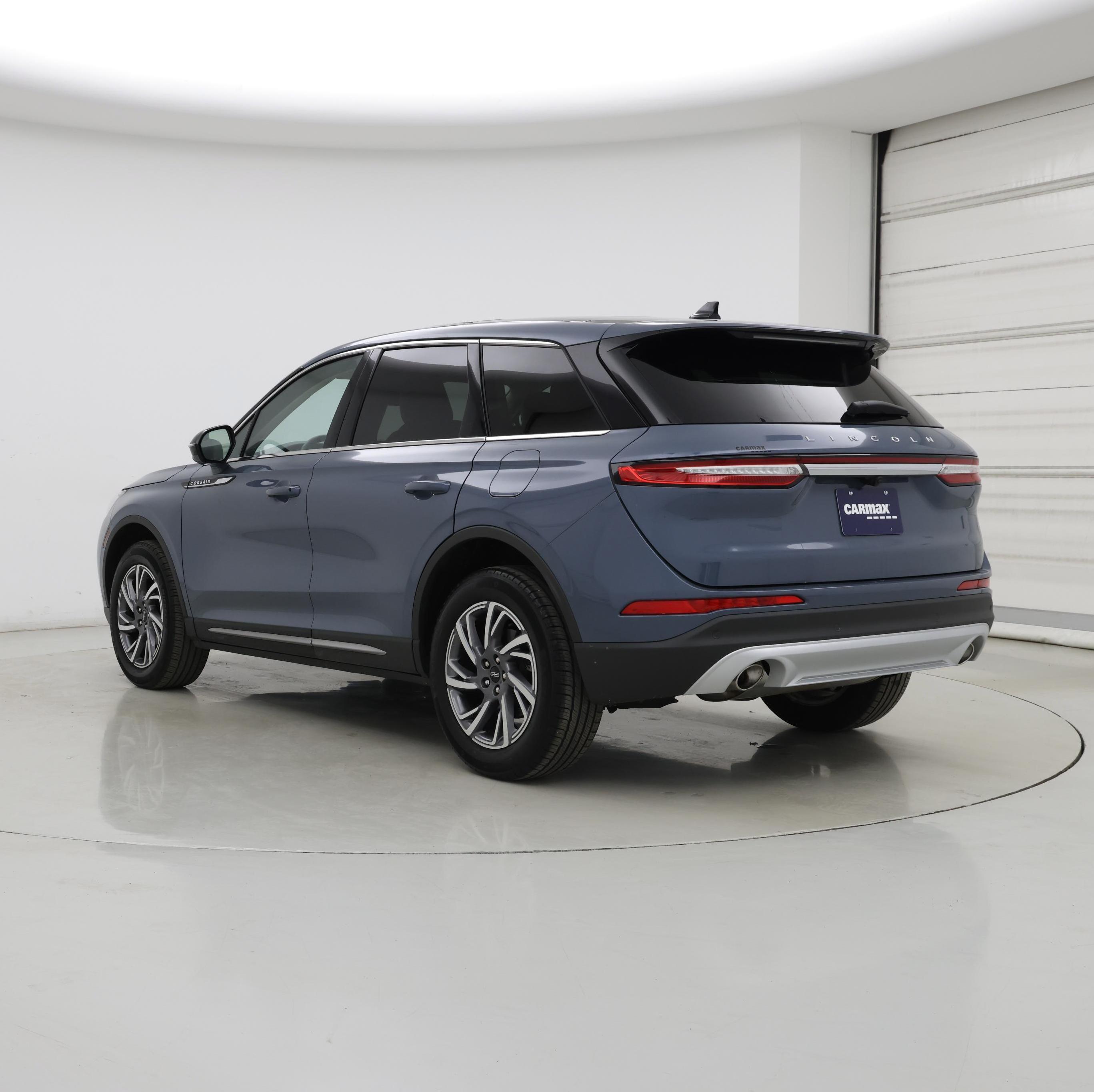 Thumbnail: 2023 Lincoln Corsair - 2