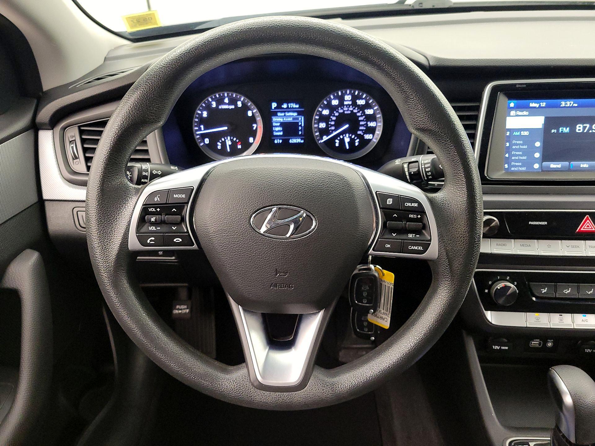 Thumbnail: 2019 Hyundai Sonata - 10